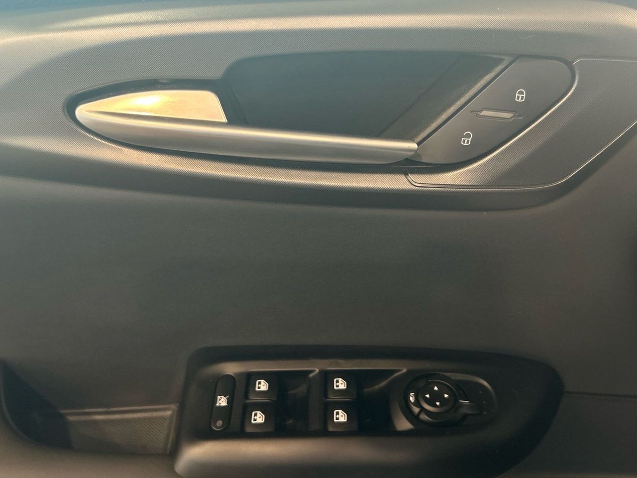 Alfa Romeo Tonale 1.6 DS Sprint FWD 96 kW (130 CV) - foto 19