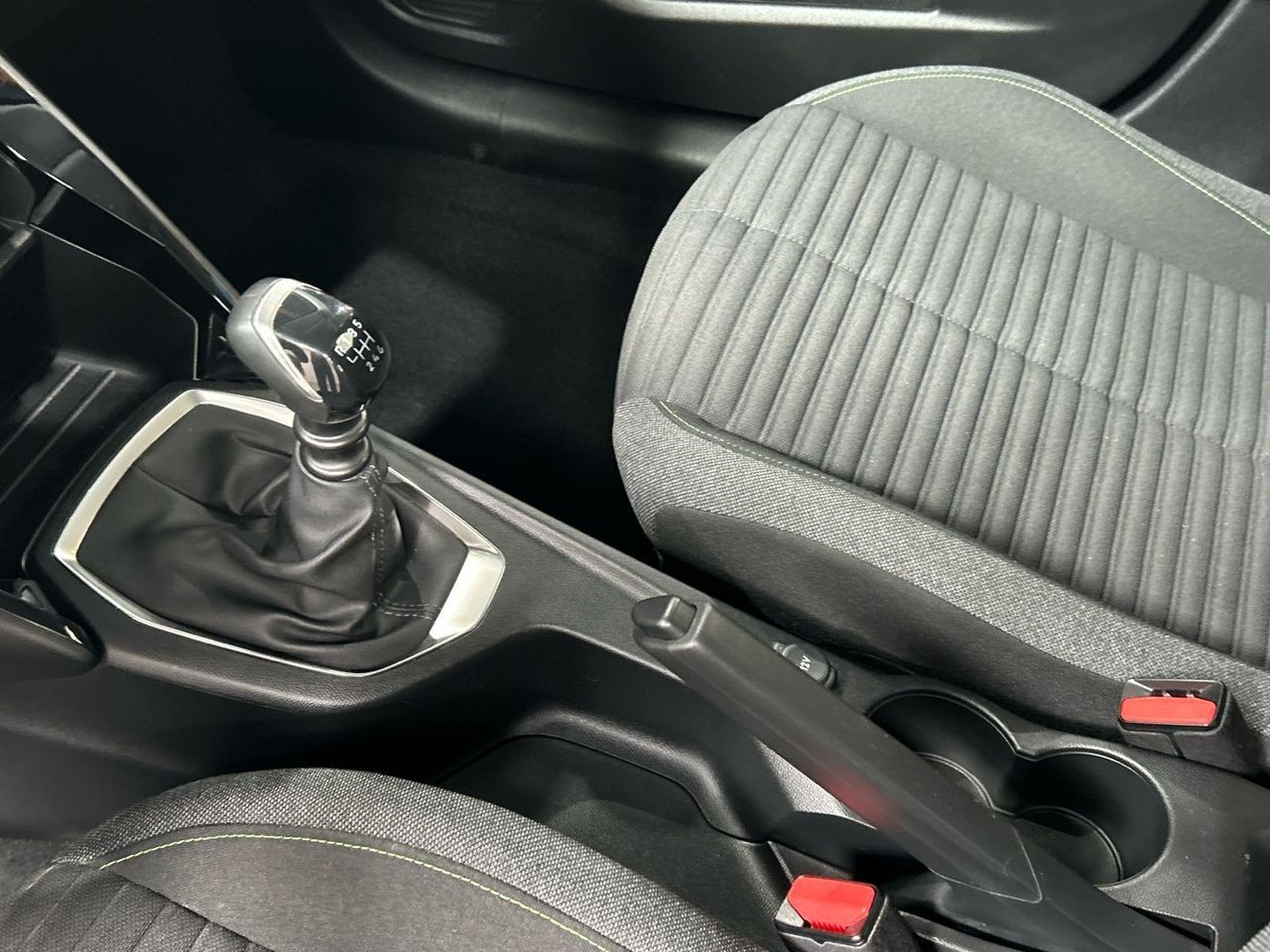 Peugeot 208 PureTech 100 Active 75 kW (100 CV) - foto 14