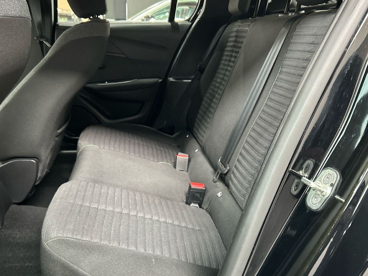 Peugeot 208 PureTech 100 Active 75 kW (100 CV) - foto 12