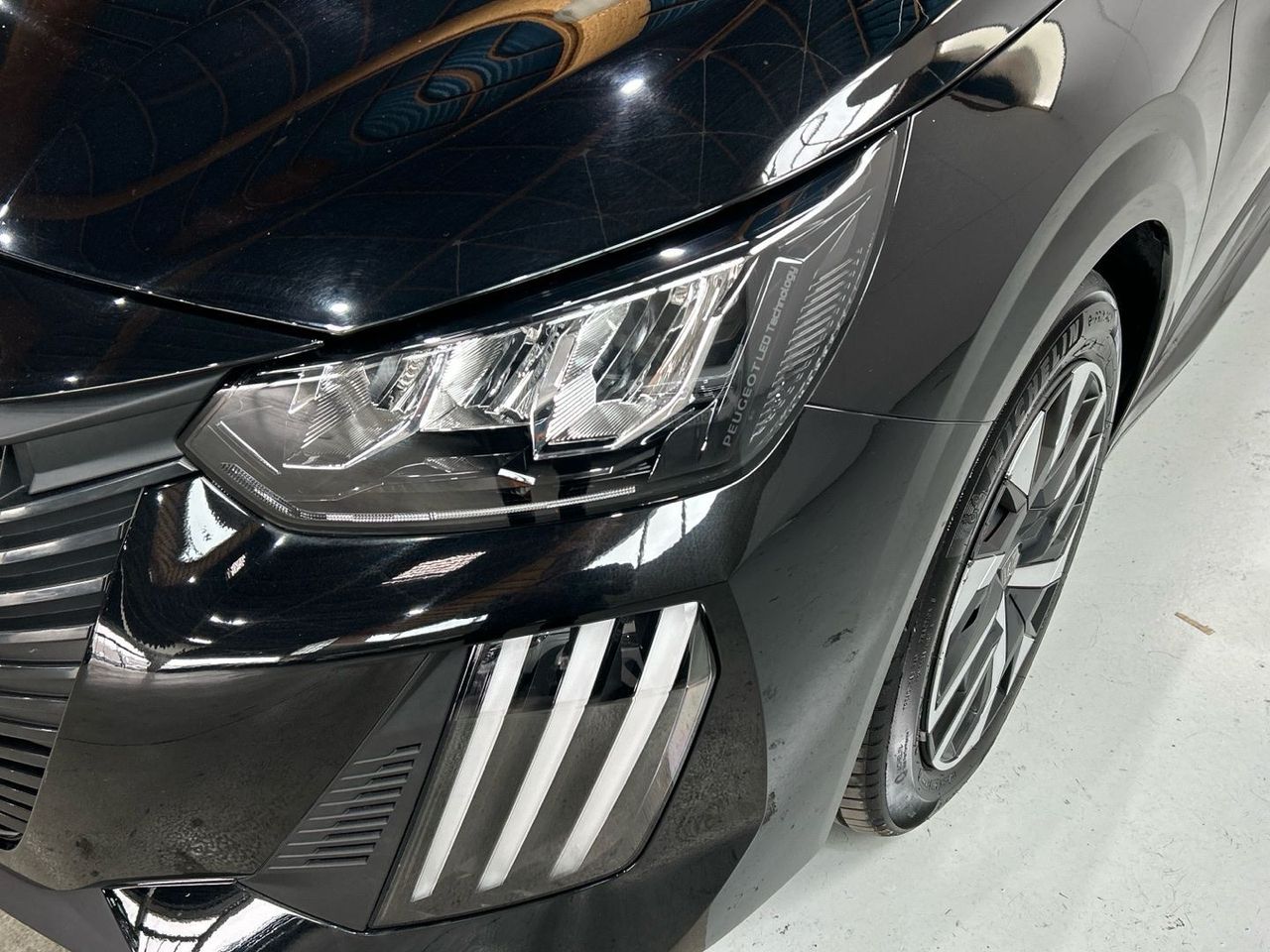 Peugeot 208 PureTech 100 Active 75 kW (100 CV) - foto 16