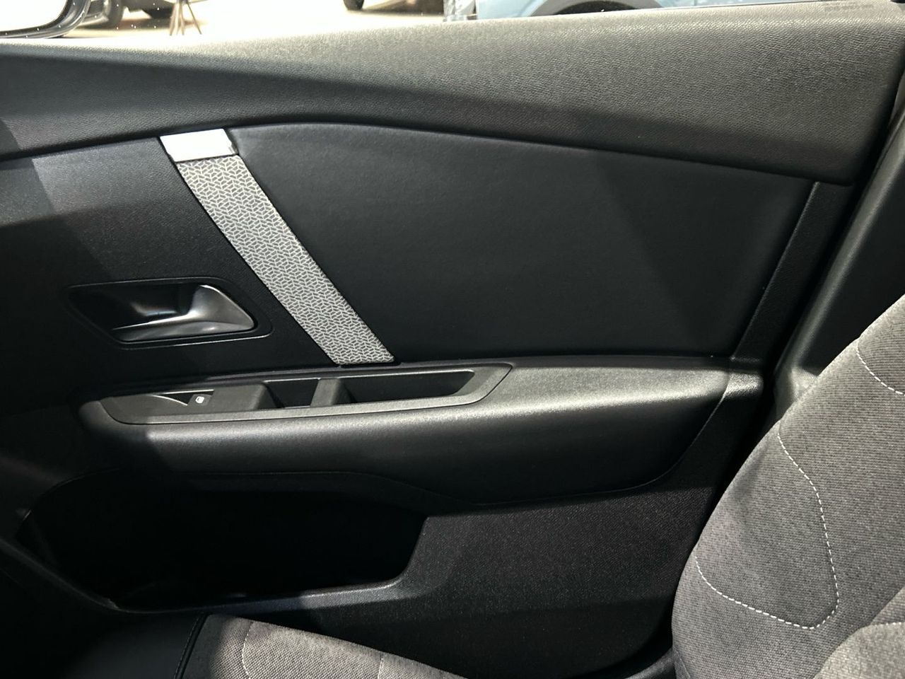 Citroën C4 BlueHDi 130 S&S Feel Pack EAT8 96 kW (130 CV) - foto 46