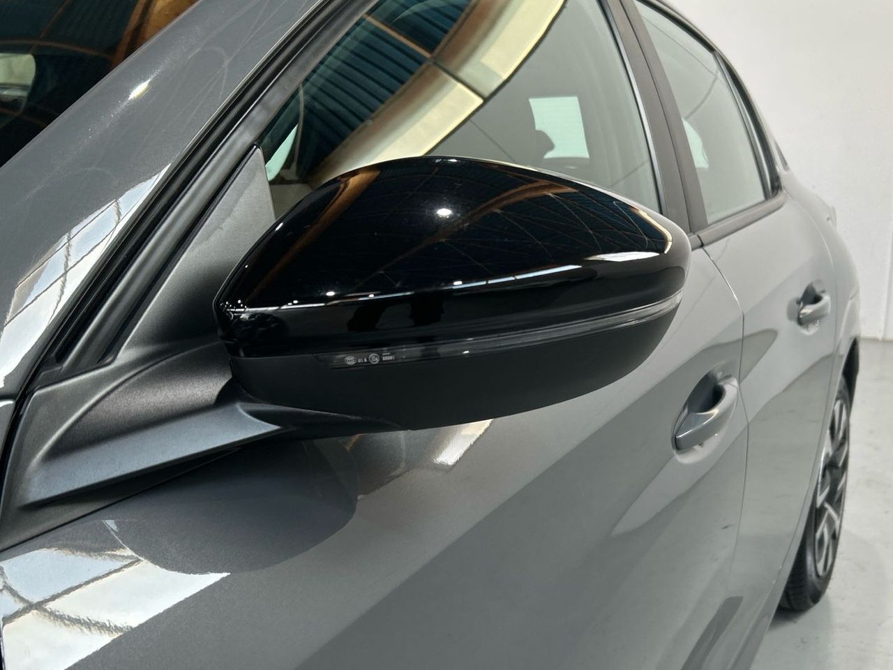 Peugeot 208 PureTech 100 Active 75 kW (100 CV) - foto 29