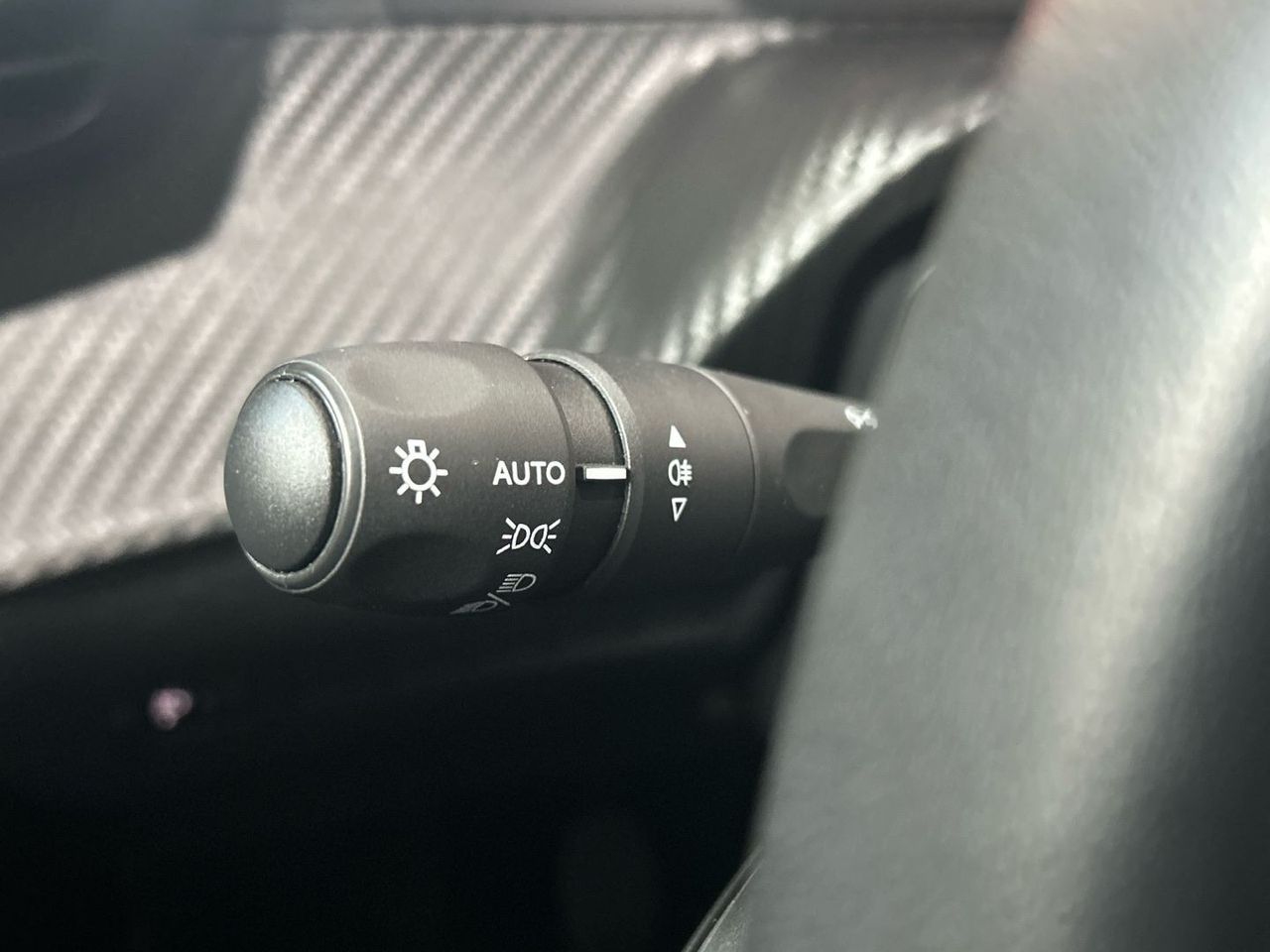 Peugeot 208 PureTech 100 Active 75 kW (100 CV) - foto 32