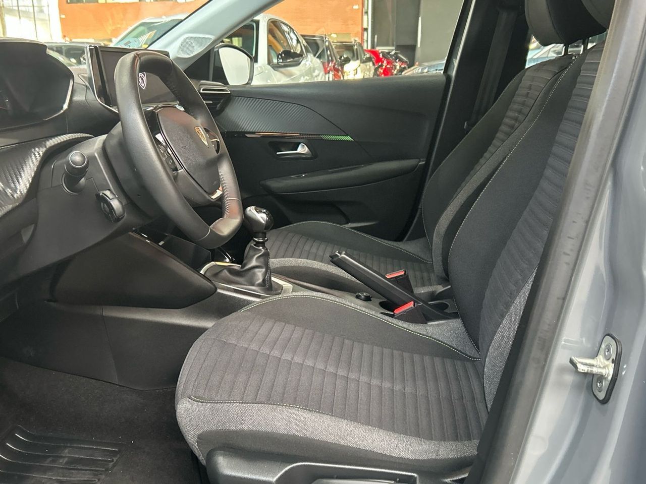 Peugeot 208 PureTech 100 Active 75 kW (100 CV) - foto 11