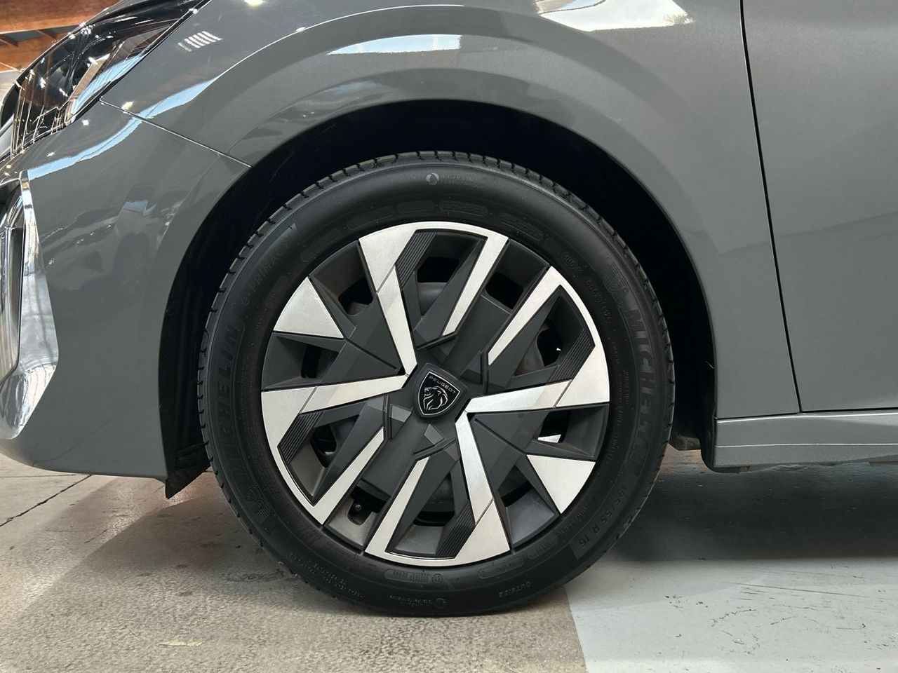 Peugeot 208 PureTech 100 Active 75 kW (100 CV) - foto 13