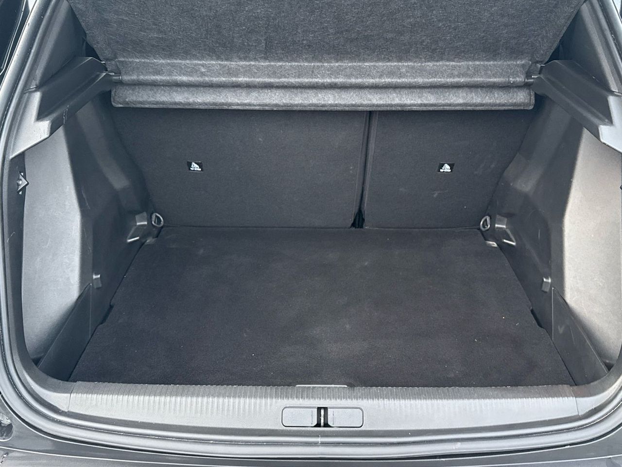 Peugeot 2008 PureTech 130 S&S GT 96 kW (130 CV) - foto 6