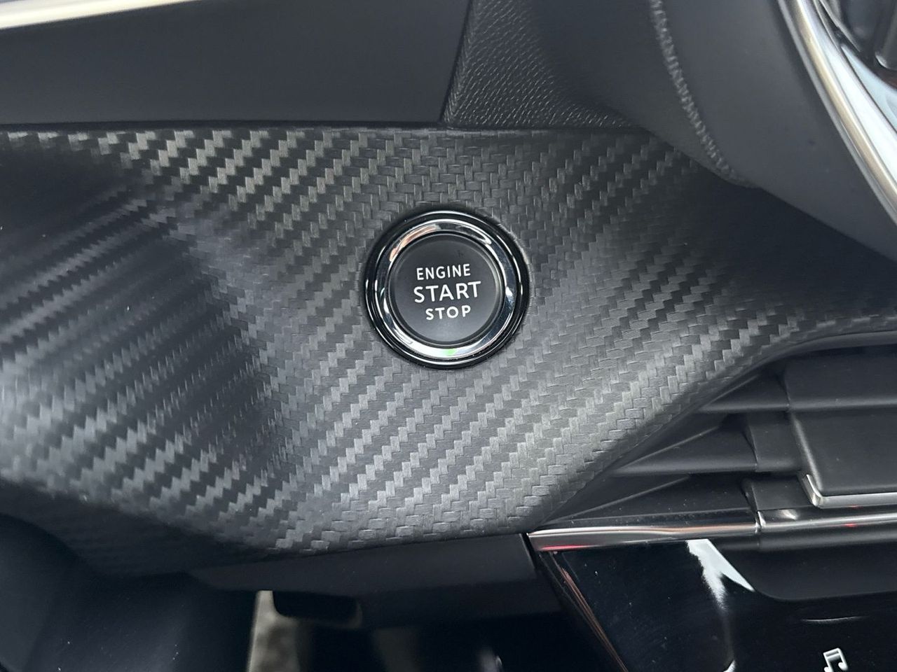 Peugeot 2008 PureTech 130 S&S GT 96 kW (130 CV) - foto 27