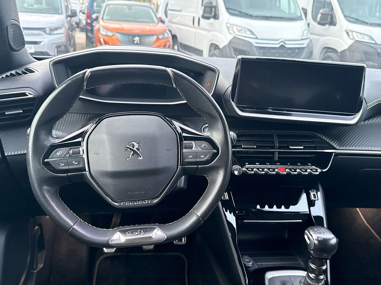 Peugeot 2008 PureTech 130 S&S GT 96 kW (130 CV) - foto 8