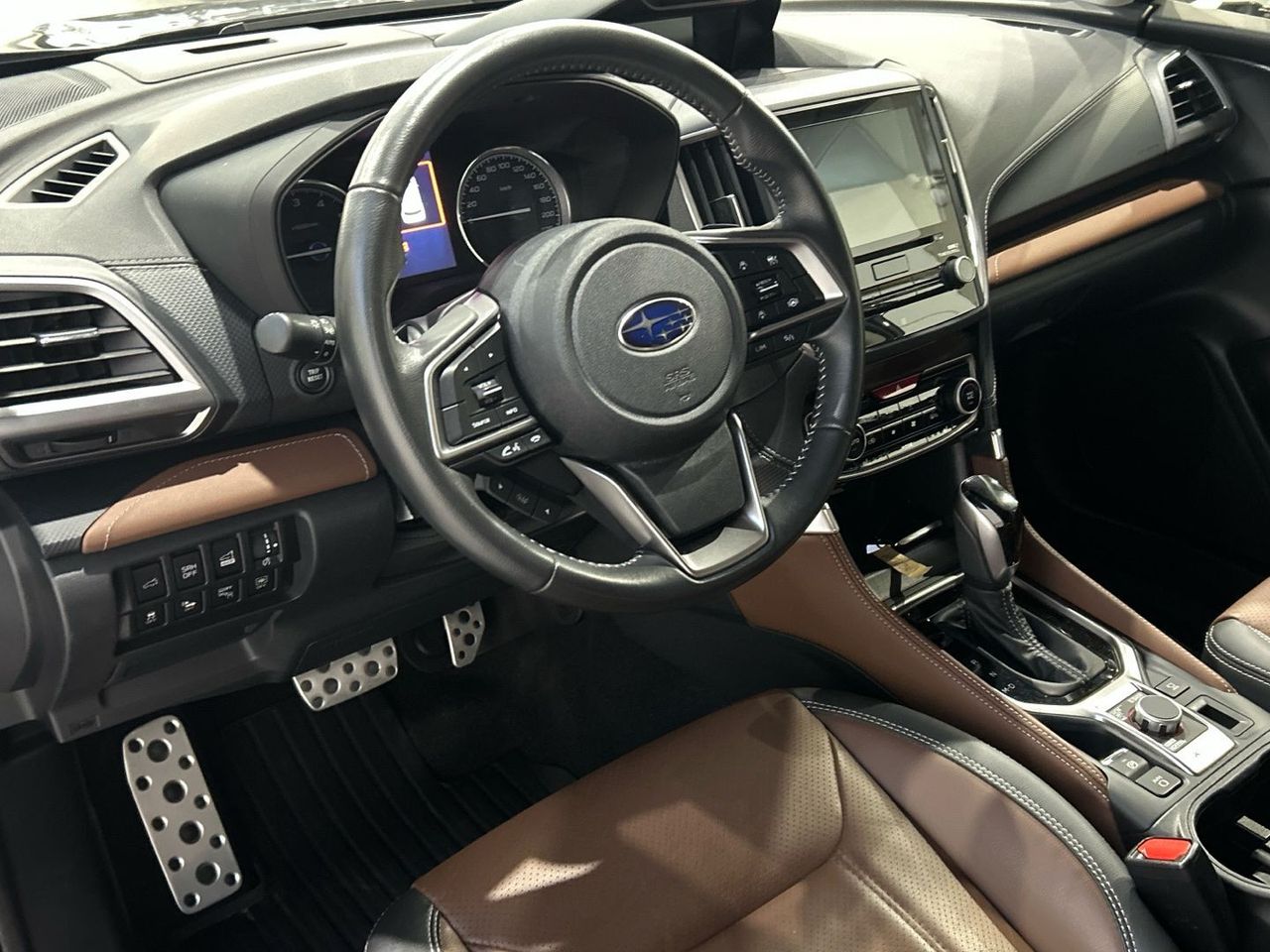 Subaru Forester 2.0i Hybrid Sport Plus CVT 110 kW (150 CV) - foto 21
