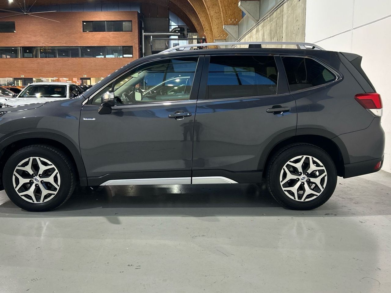 Subaru Forester 2.0i Hybrid Sport Plus CVT 110 kW (150 CV) - foto 26