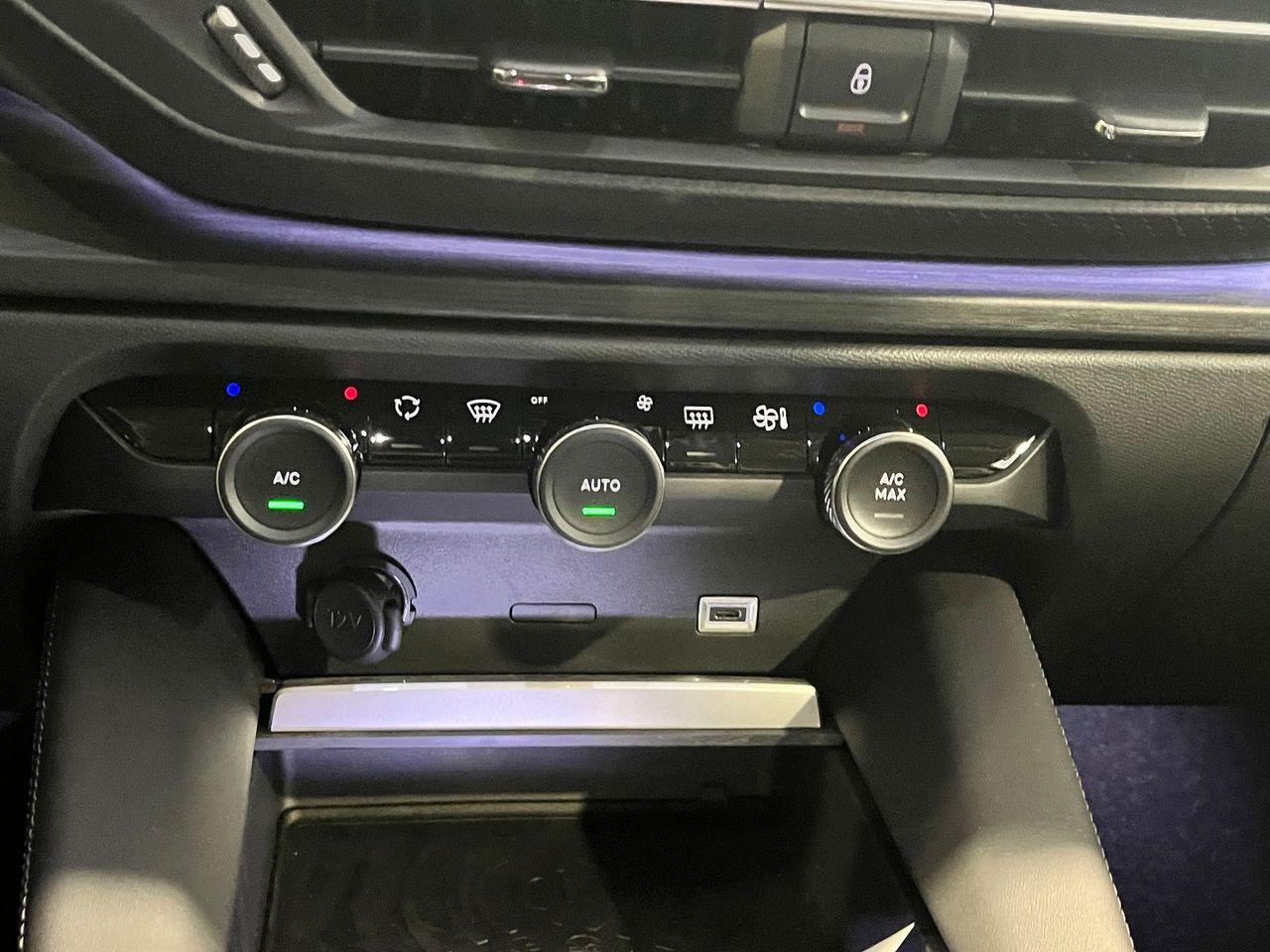 Citroën C5 X Hybrid 180 Shine e-EAT8 132 kW (180 CV) - foto 16