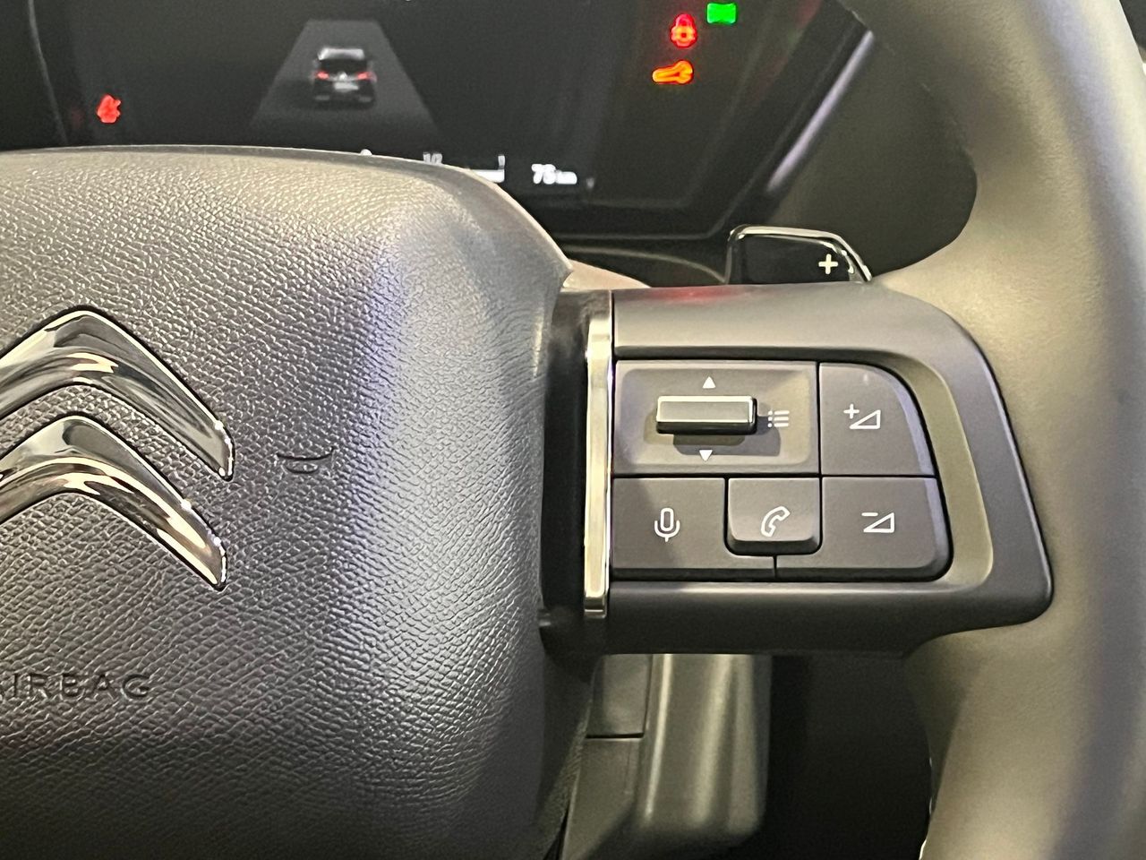 Citroën C5 X Hybrid 180 Shine e-EAT8 132 kW (180 CV) - foto 30