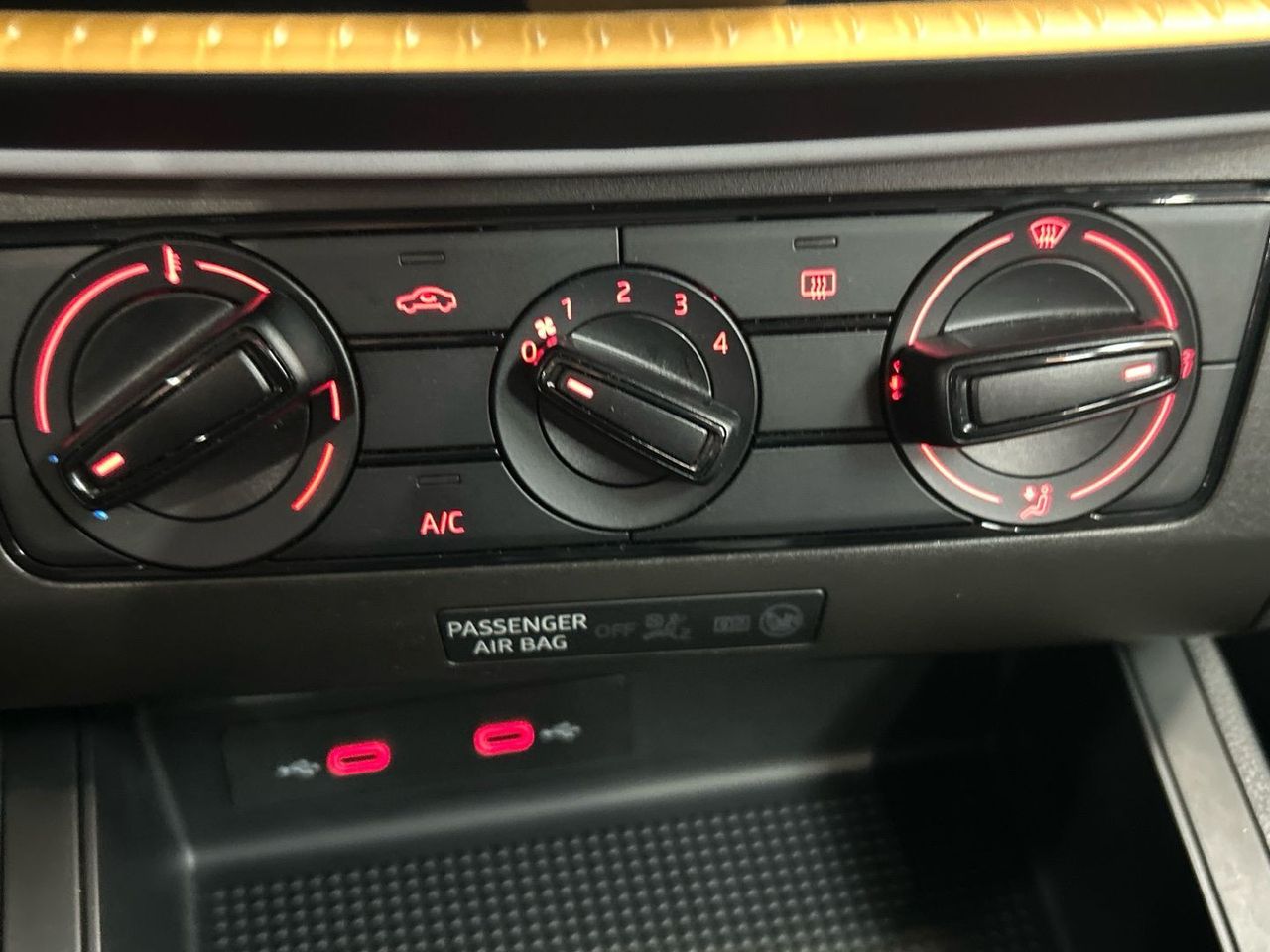 Seat Arona 1.0 TGI S&S Reference XM 66 kW (90 CV) - foto 40