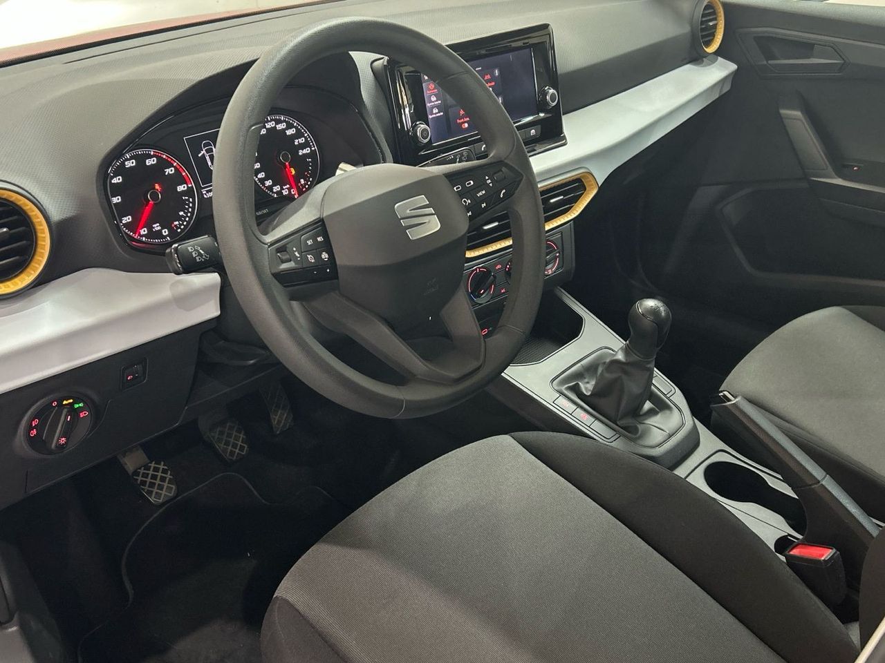 Seat Arona 1.0 TGI S&S Reference XM 66 kW (90 CV) - foto 21