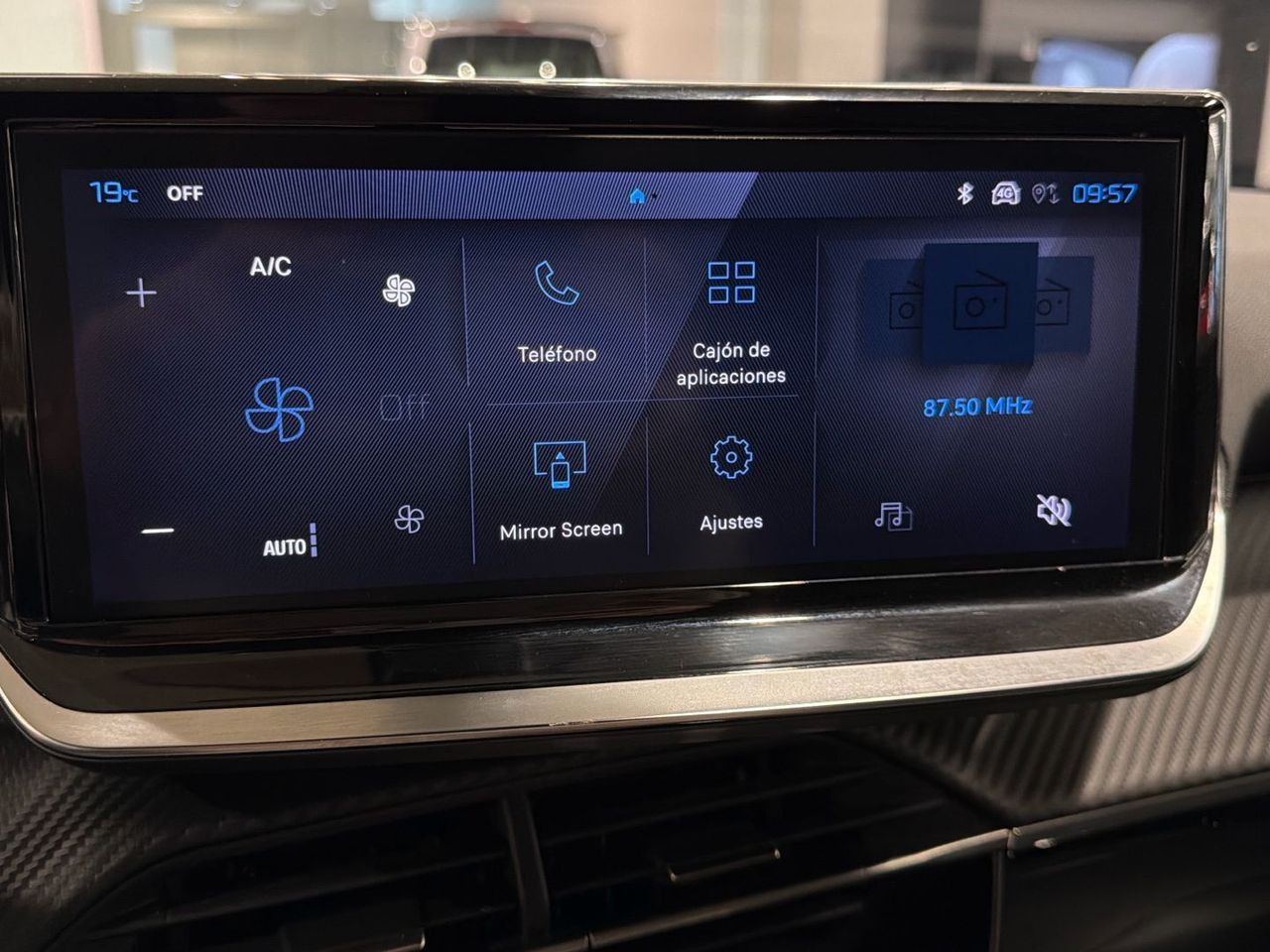 Peugeot 2008 PureTech 100 S&S Allure 75 kW (100 CV) - foto 27