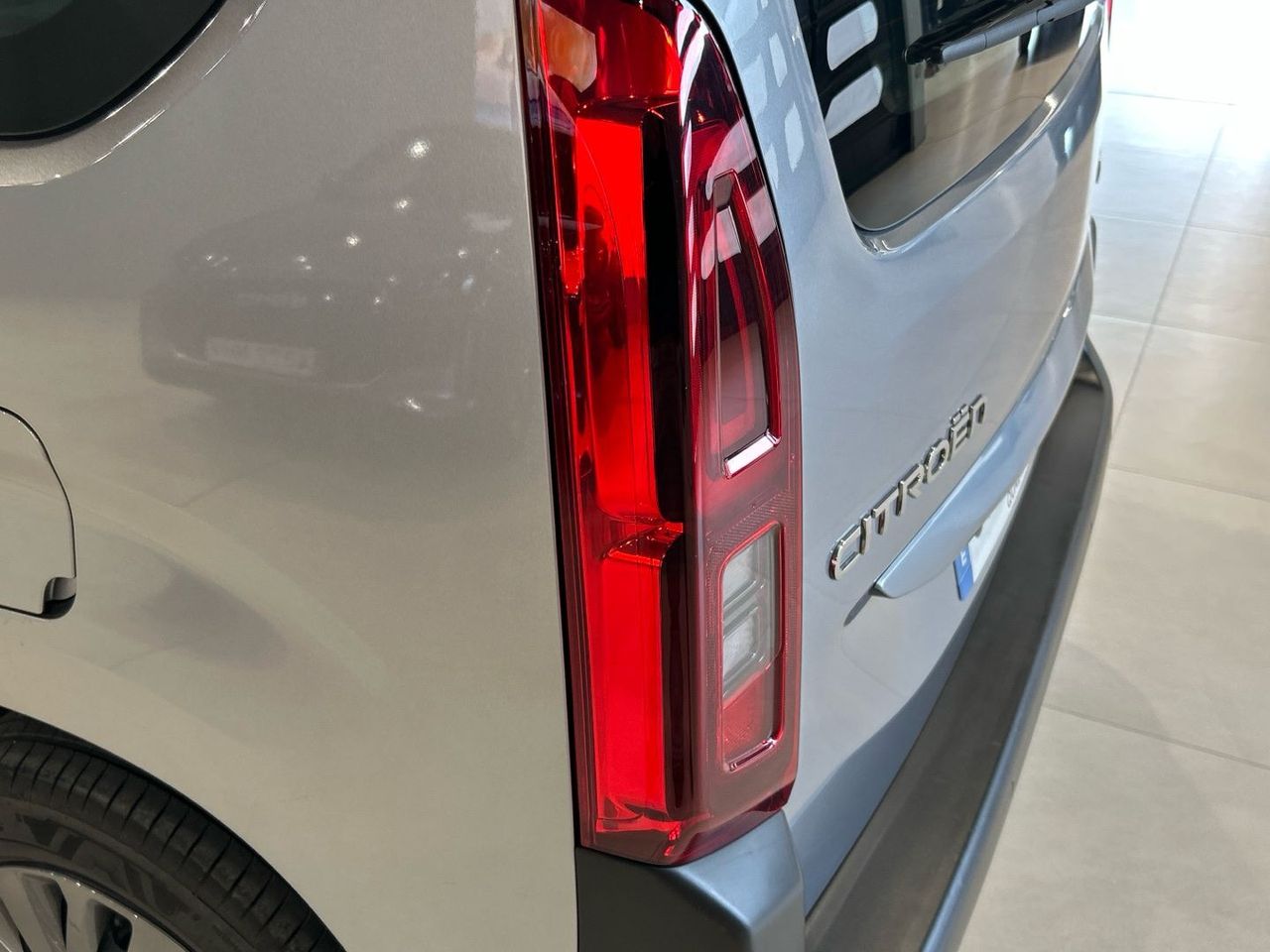 Citroën Berlingo BlueHDi 100 S&S Plus Talla M 75 kW (102 CV) - foto 17