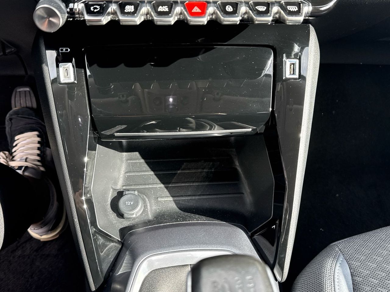 Peugeot 2008 PureTech 130 S&S Allure 96 kW (130 CV) - foto 26