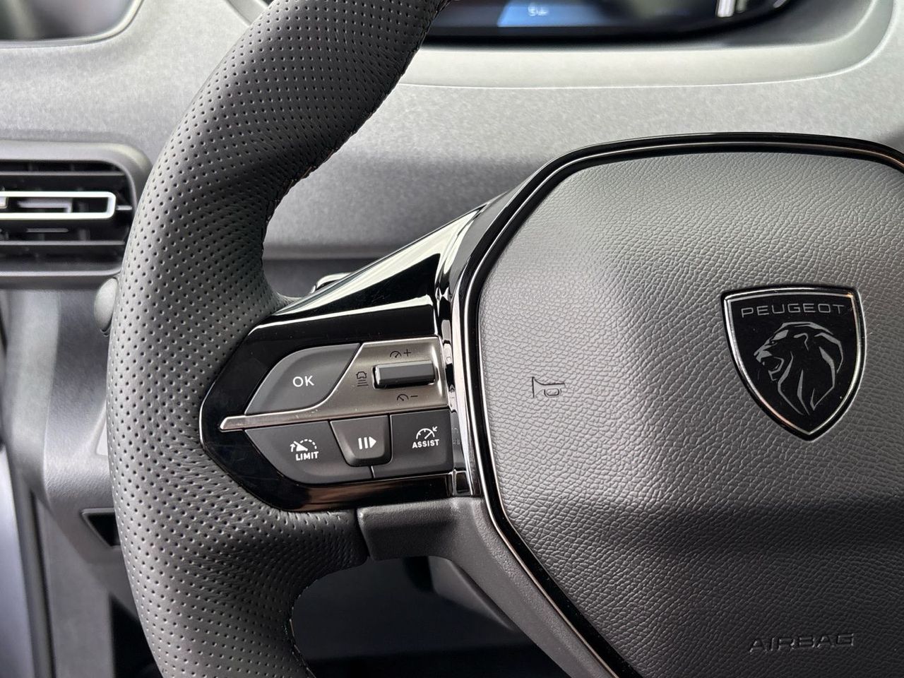 Peugeot Rifter BlueHDi 130 S&S GT Standard Auto 96 kW (130 C - foto 20