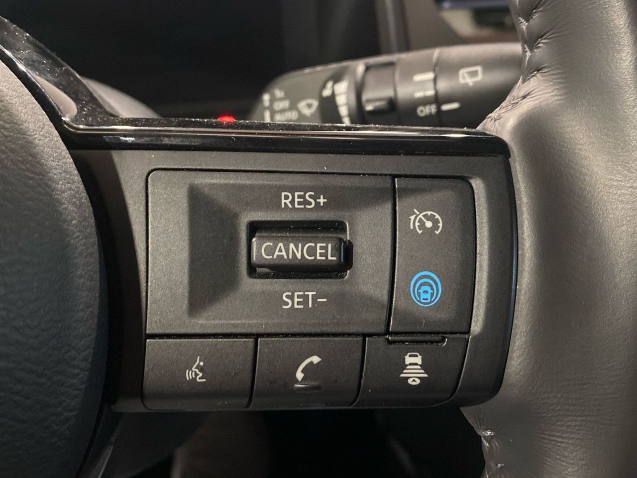 Nissan Qashqai DIG-T 140 N-Connecta 103 kW (140 CV) - foto 24