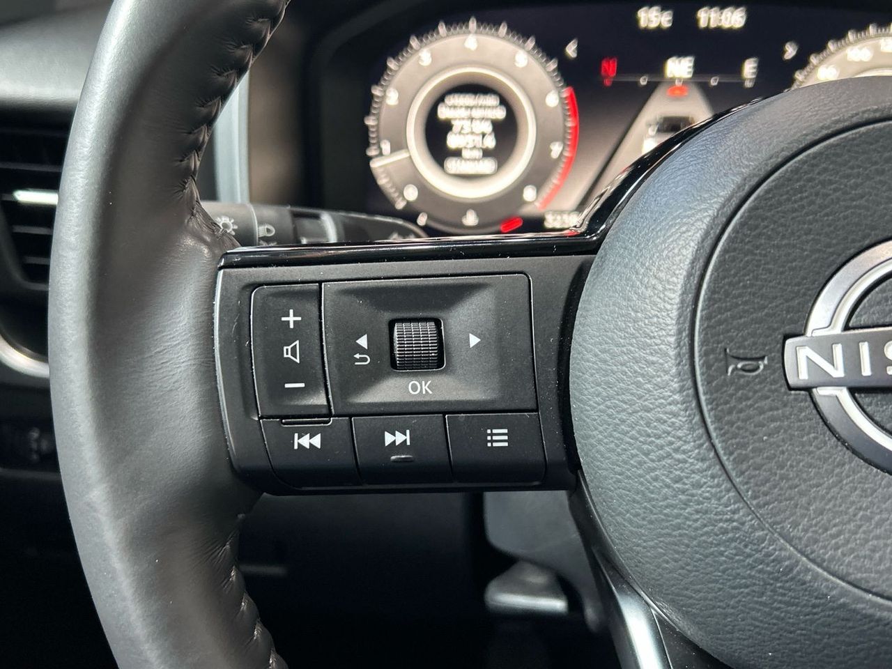 Nissan Qashqai DIG-T 140 N-Connecta 103 kW (140 CV) - foto 20