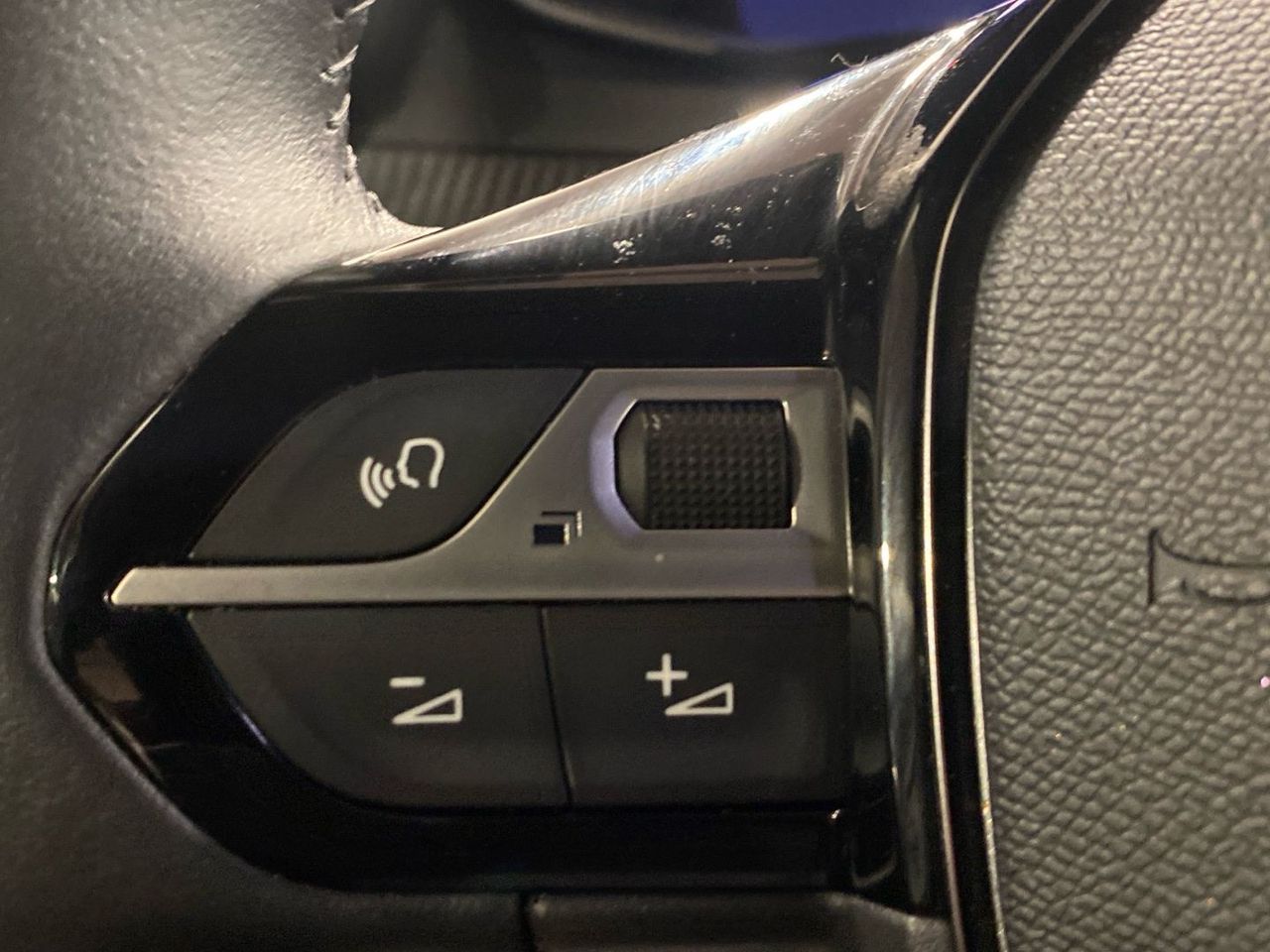 Peugeot 2008 PureTech 100 S&S Allure 75 kW (100 CV) - foto 20