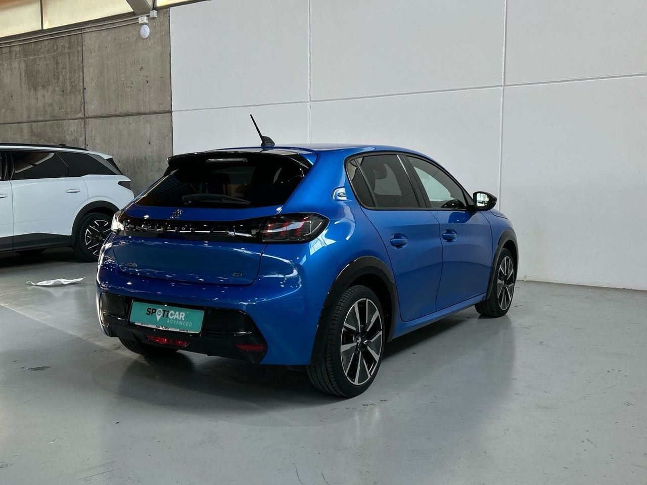 Peugeot 208 Eléctrico GT 100 kW (136 CV) - foto 24