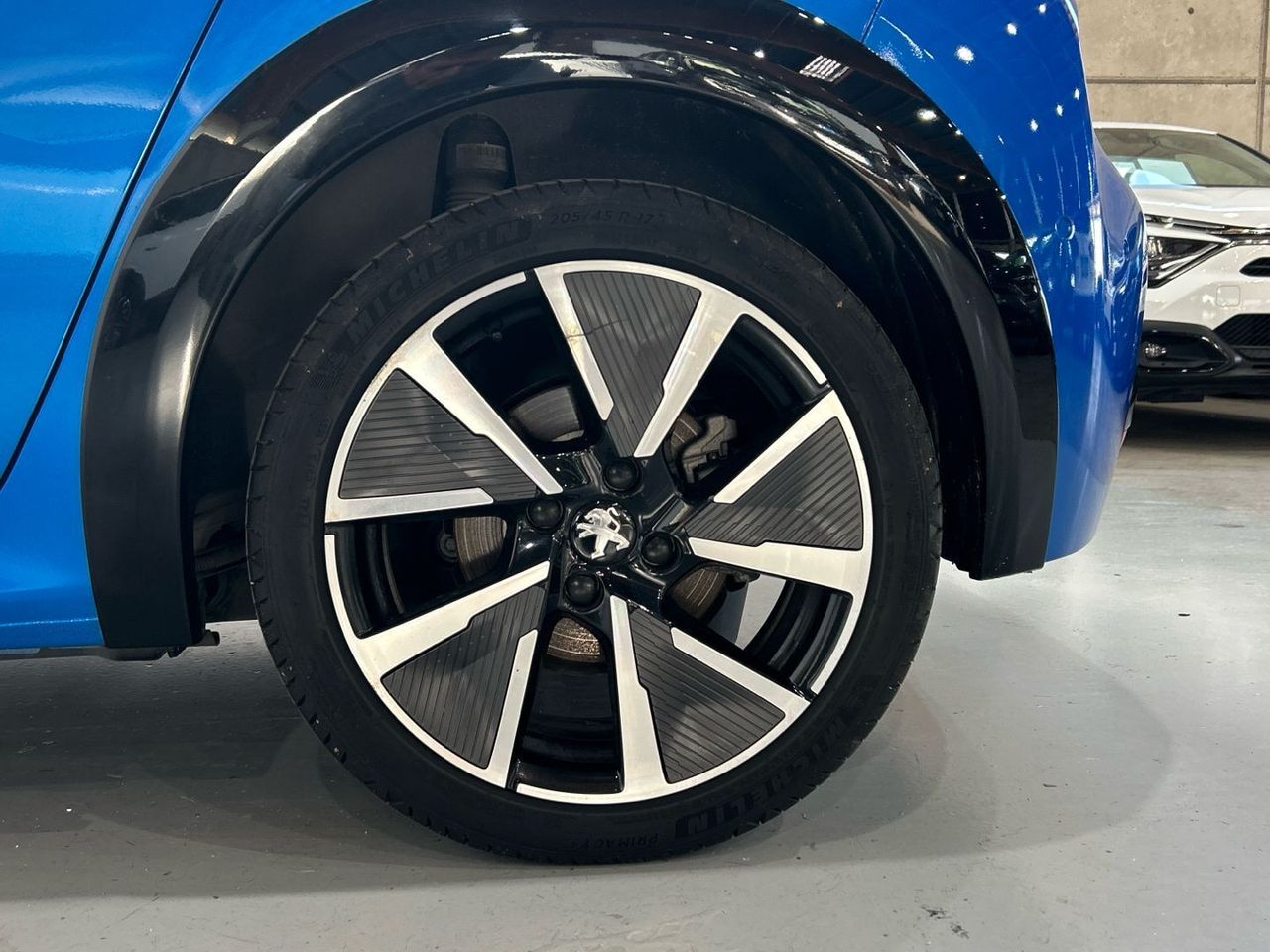 Peugeot 208 Eléctrico GT 100 kW (136 CV) - foto 13