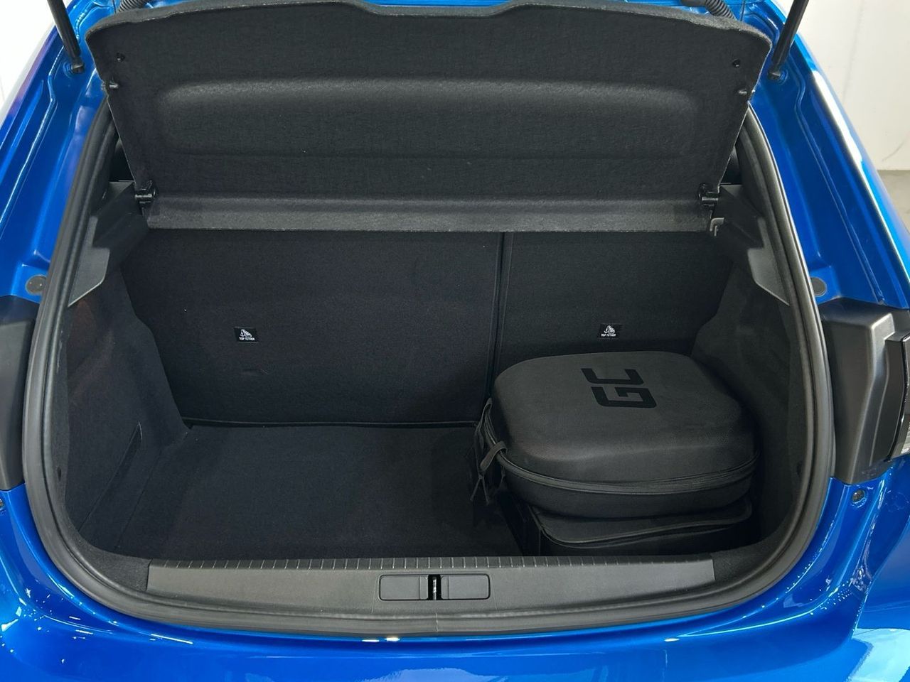 Peugeot 208 Eléctrico GT 100 kW (136 CV) - foto 6