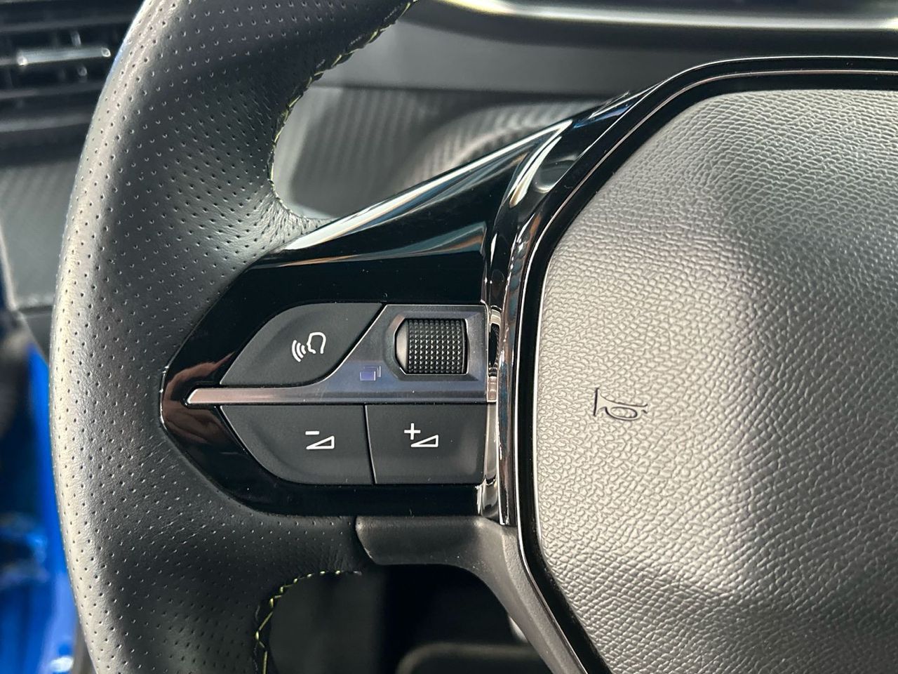 Peugeot 208 Eléctrico GT 100 kW (136 CV) - foto 20