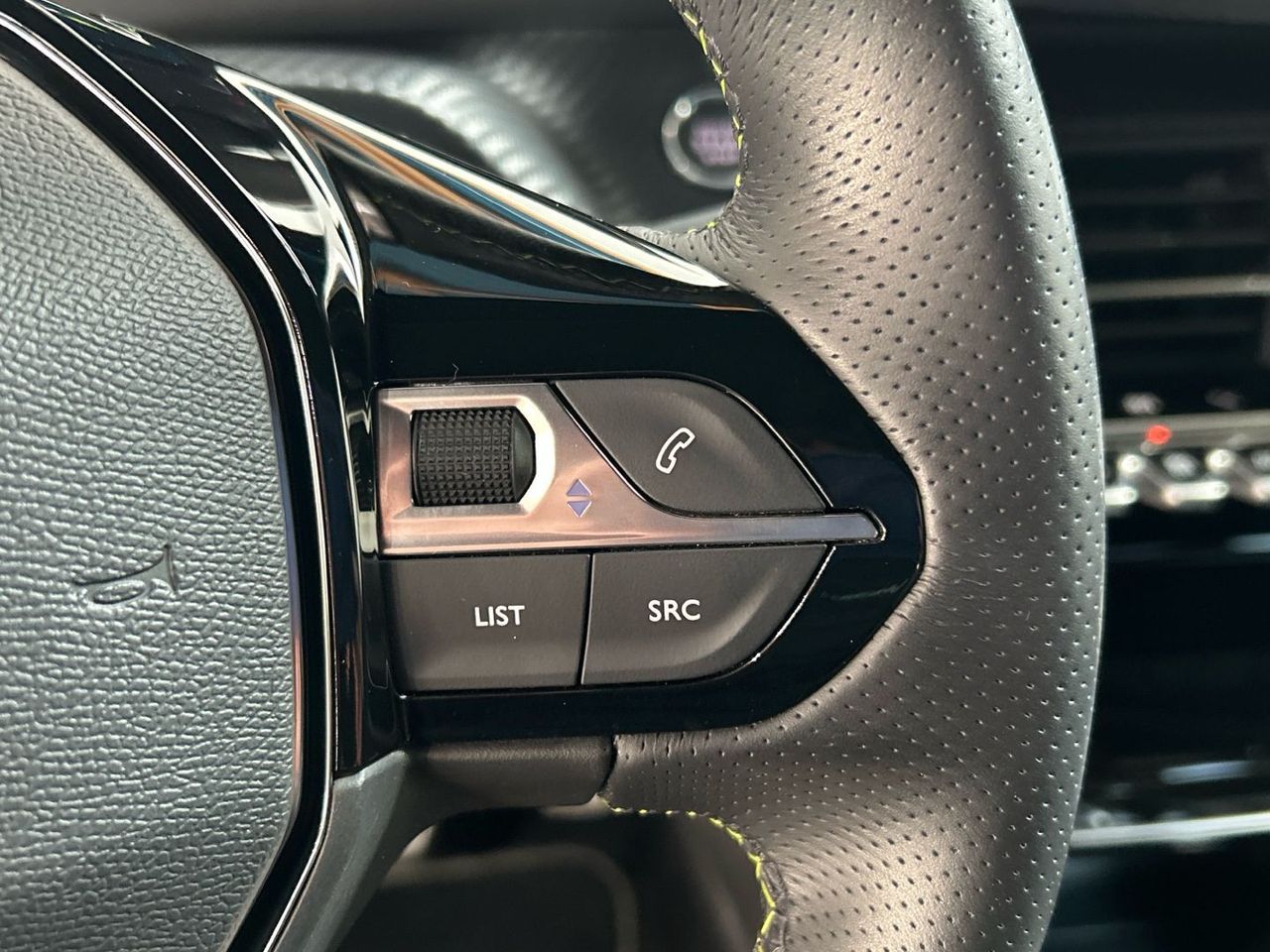 Peugeot 208 Eléctrico GT 100 kW (136 CV) - foto 41