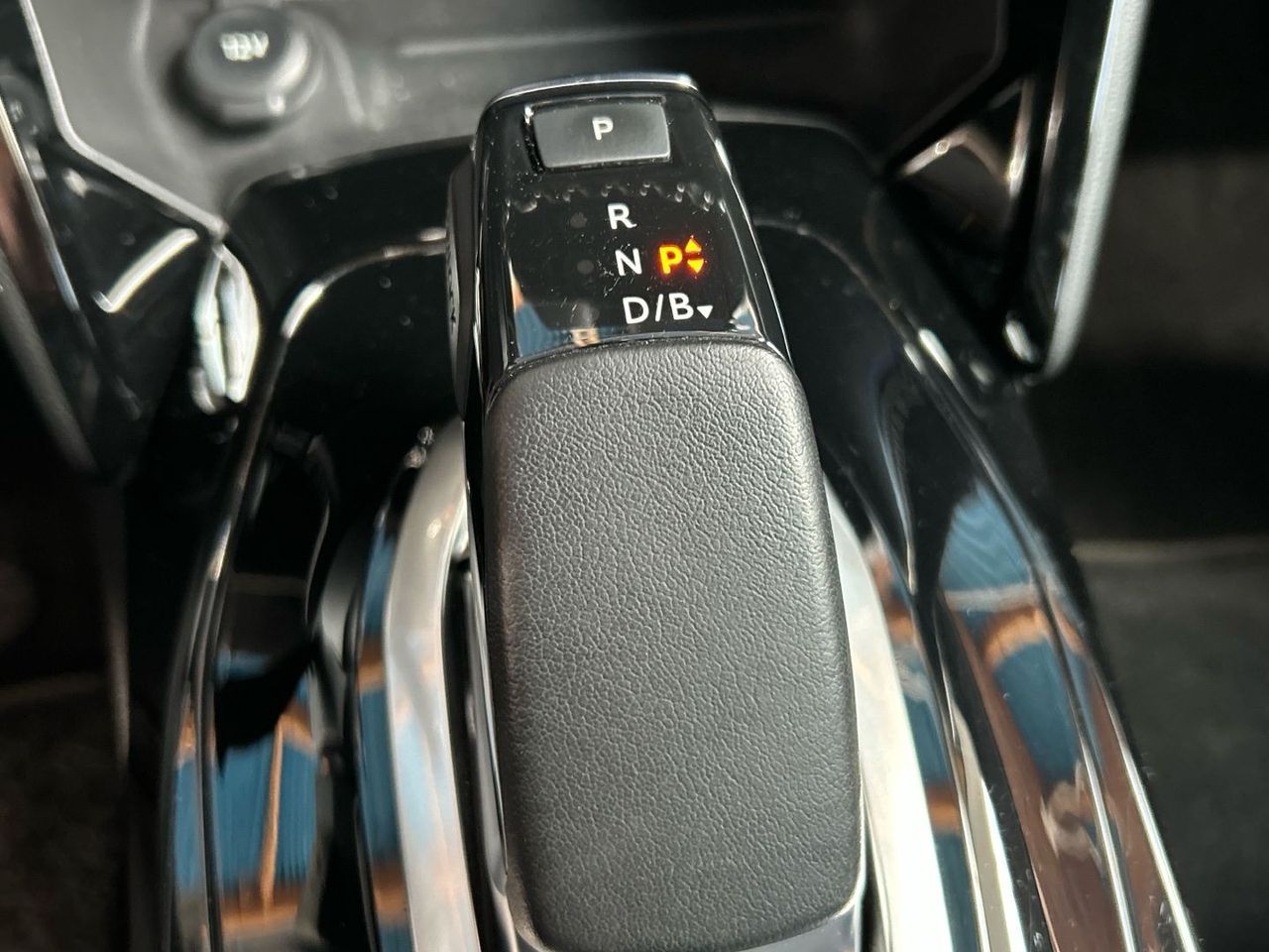 Peugeot 208 Eléctrico GT 100 kW (136 CV) - foto 43