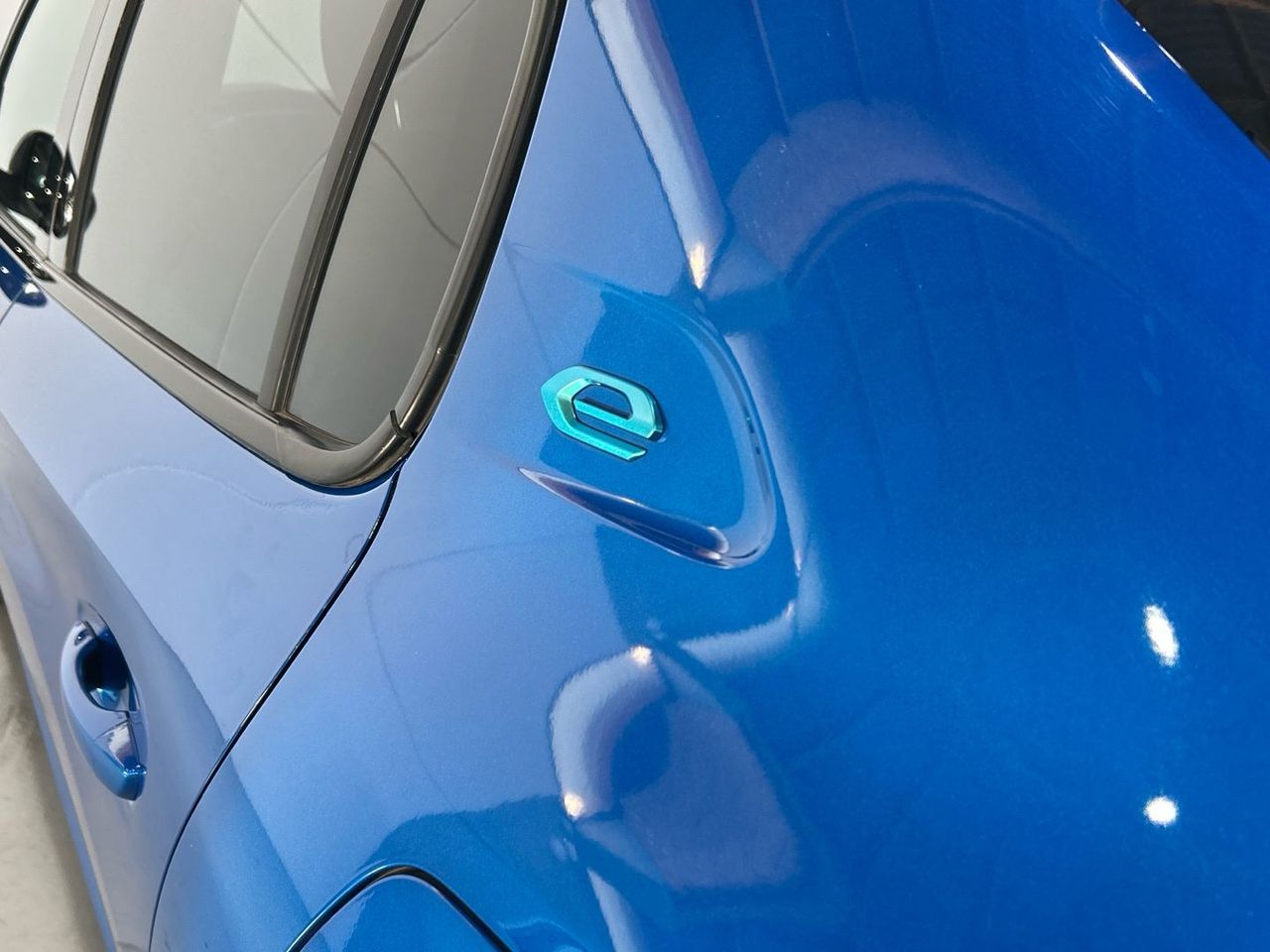 Peugeot 208 Eléctrico GT 100 kW (136 CV) - foto 29