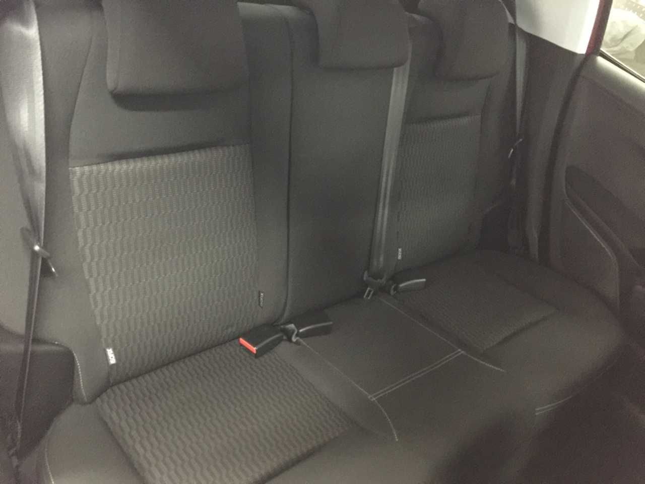 peugeot 208 2017 / foto grande (2)
