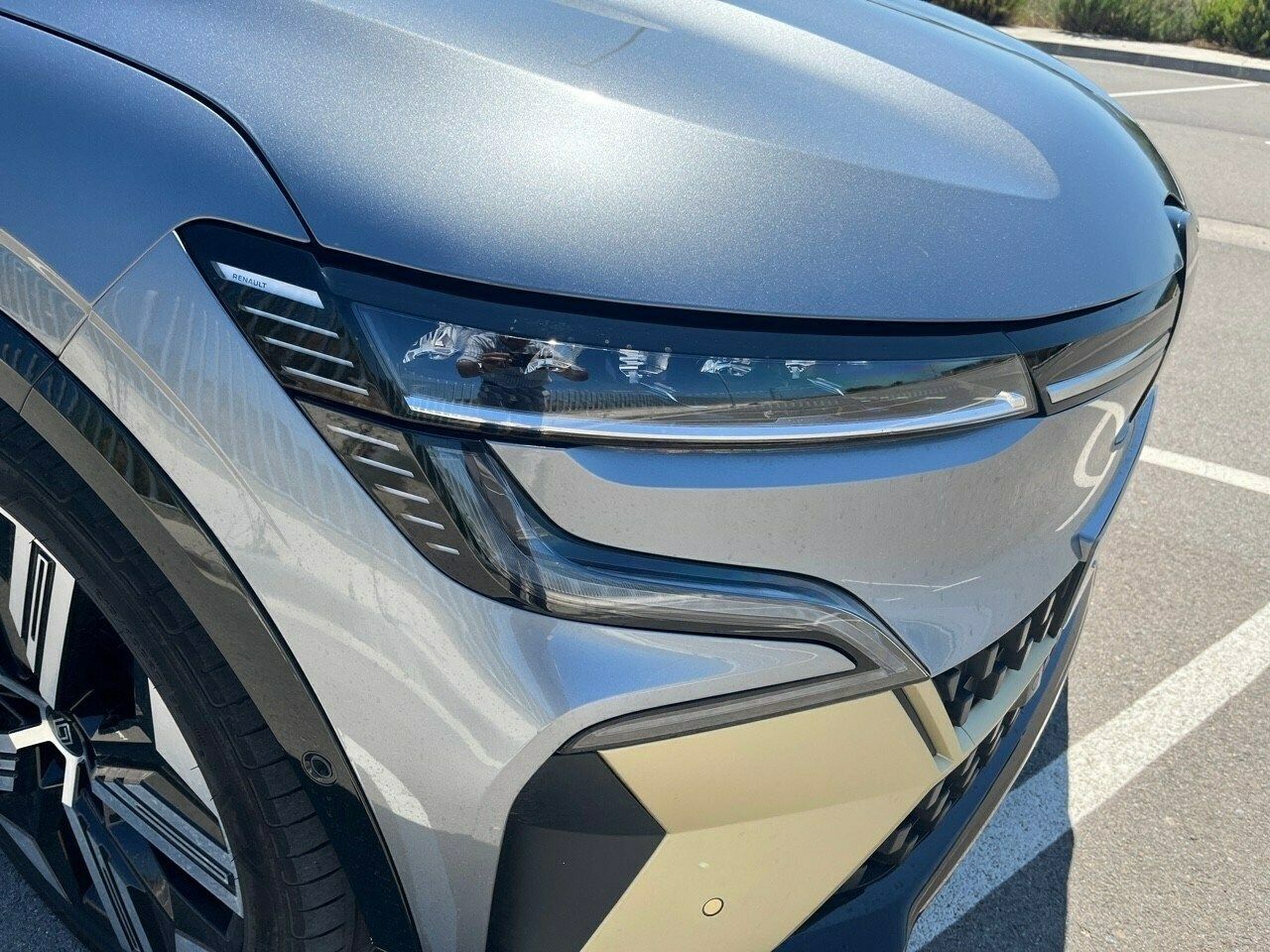 Renault Megane renault e-tech iconic autonomia confort ac22  - foto 11