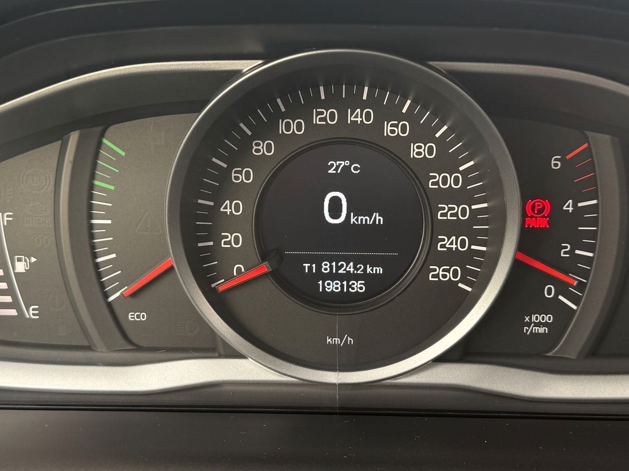 Volvo XC60 2.0 D3 Kinetic  - Foto 29