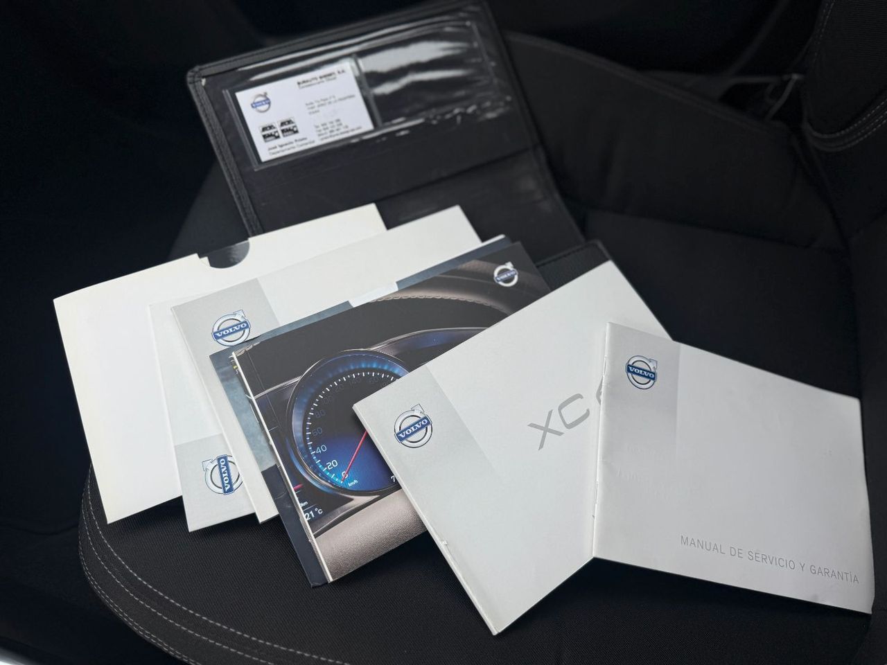 Volvo XC60 2.0 D3 Kinetic  - Foto 27