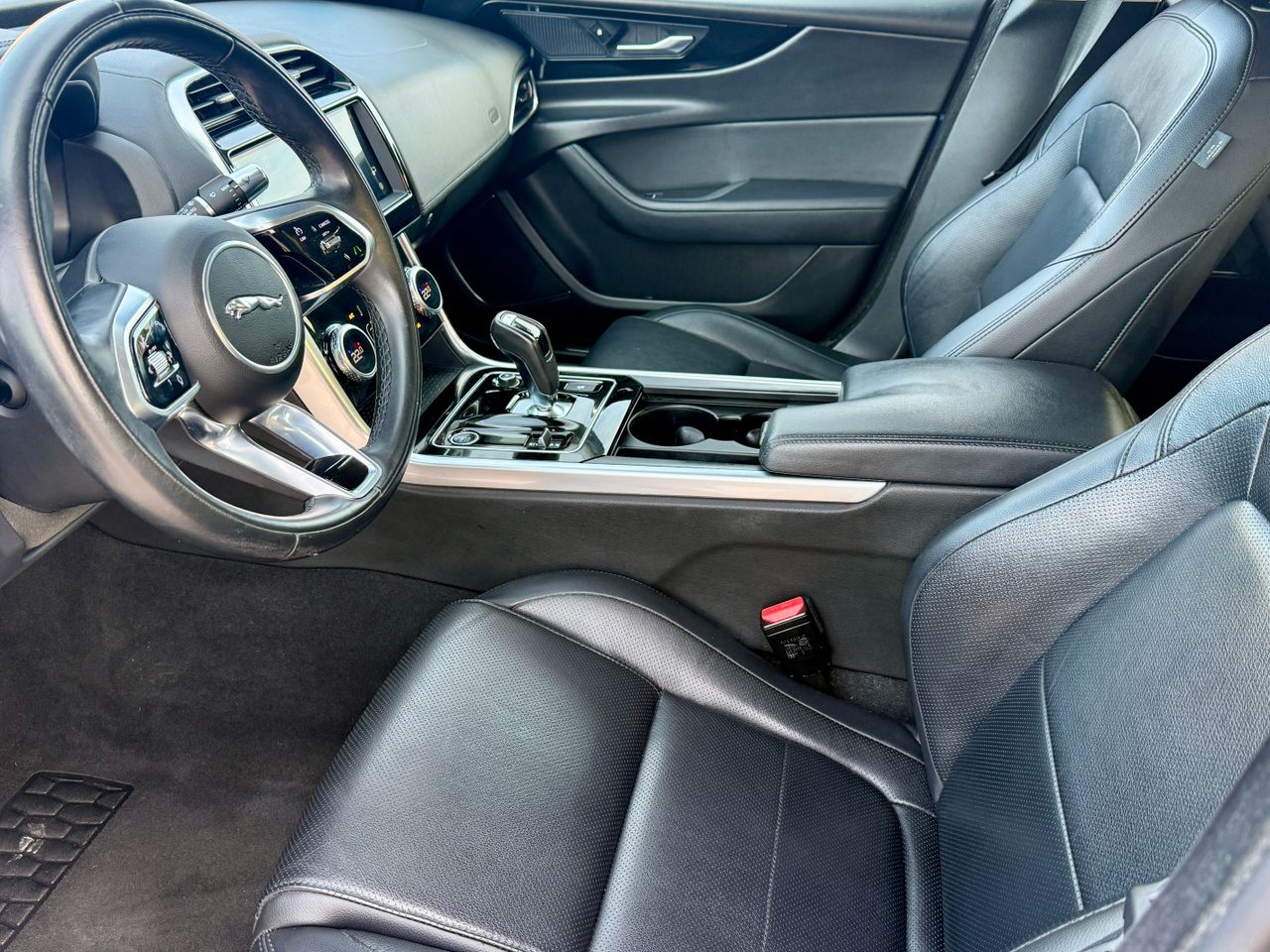 Jaguar XE MHEV RWD SE aut - Foto 6