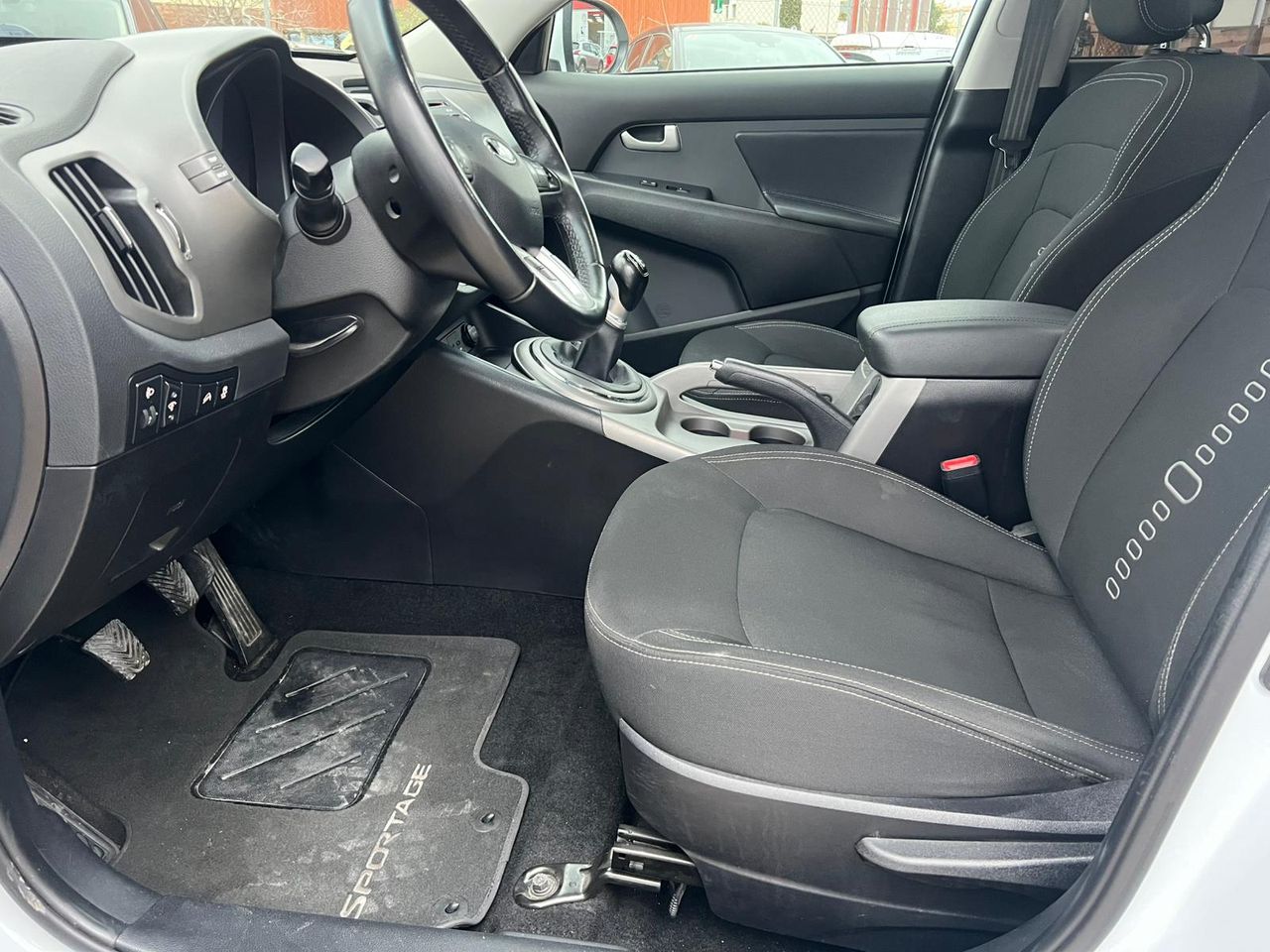 Kia Sportage Drive 1.7 CRDi 115 CV 4x2 - Foto 6