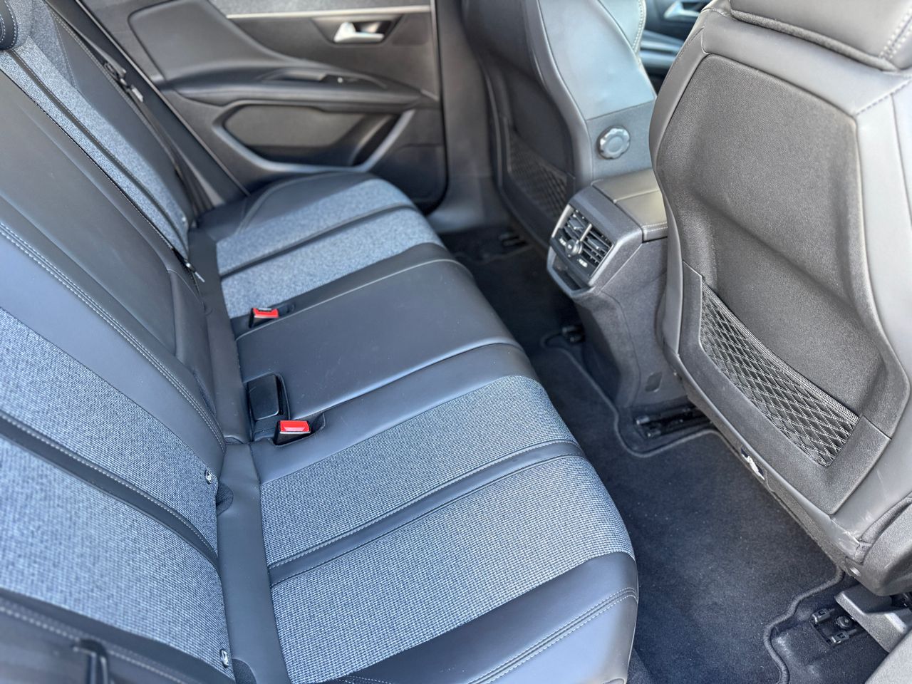 Peugeot 3008 Hybrid 3008 Allure 1.2 PureTech 130 S&S - Foto 8