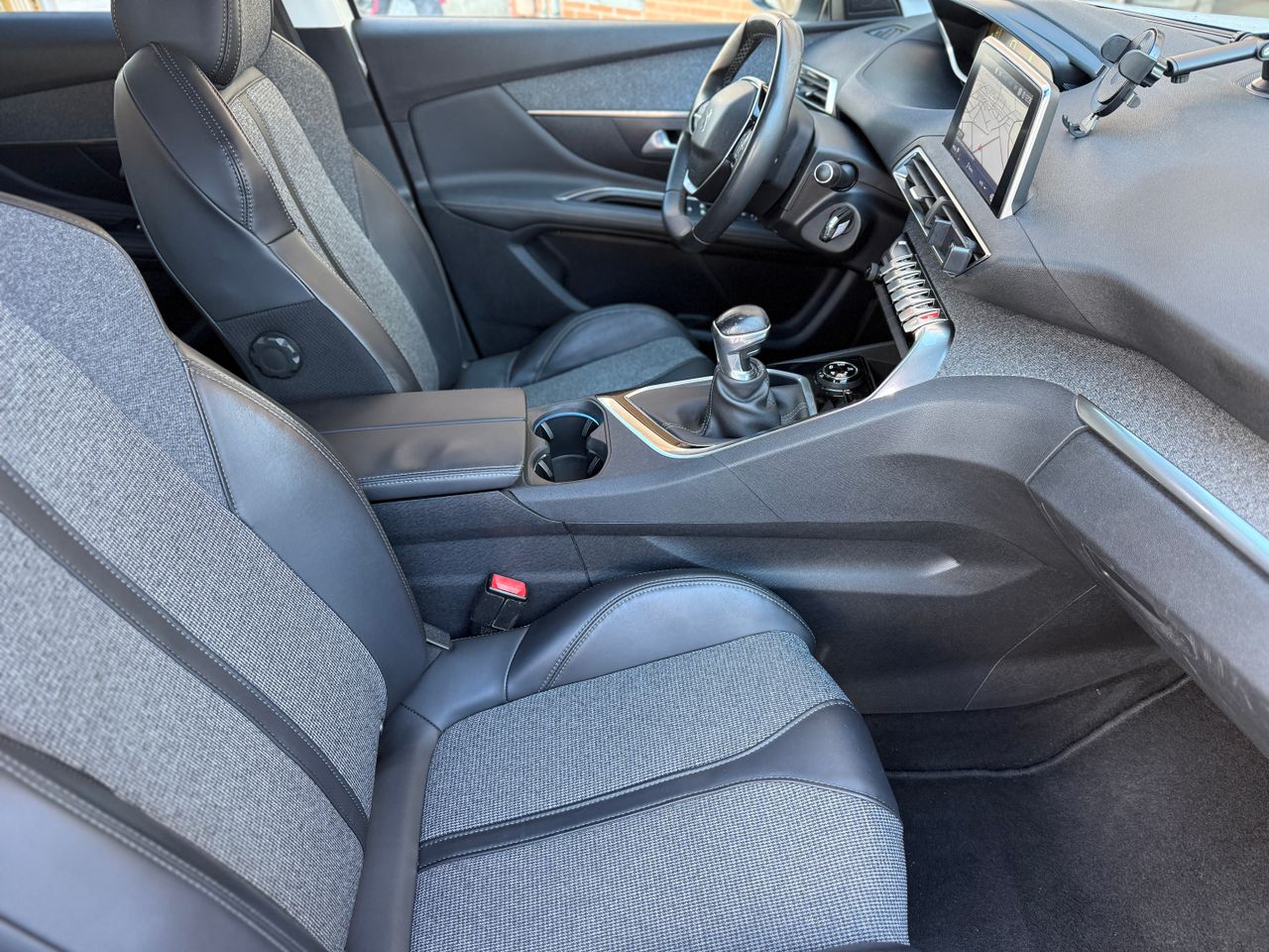 Peugeot 3008 Hybrid 3008 Allure 1.2 PureTech 130 S&S - Foto 7