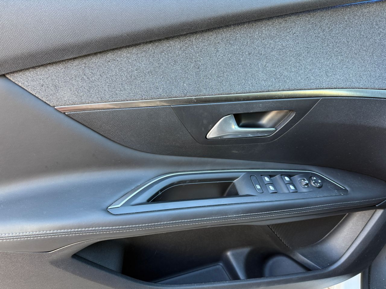 Peugeot 3008 Hybrid 3008 Allure 1.2 PureTech 130 S&S - Foto 15