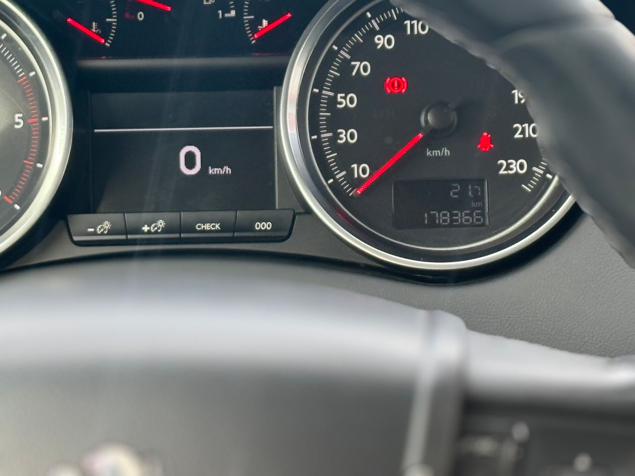 Peugeot 508 4p Allure 2.0 BlueHDi 150 - Foto 22