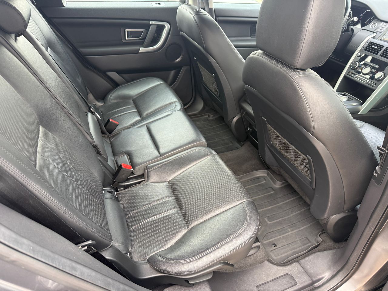 Land-Rover Discovery Sport HSE 4X4 2.0TD4 150cv - Foto 8