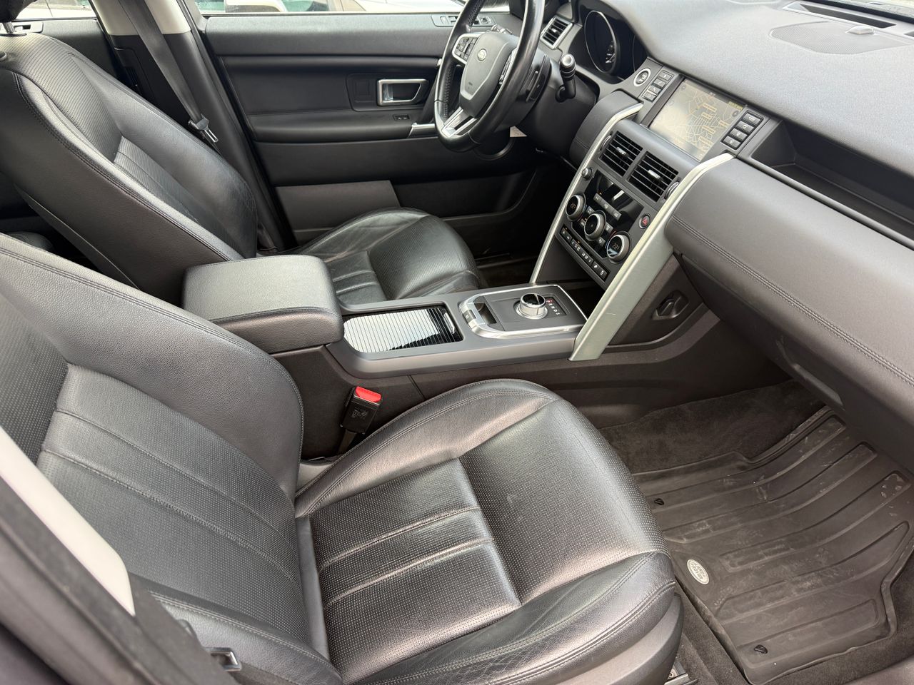 Land-Rover Discovery Sport HSE 4X4 2.0TD4 150cv - Foto 7