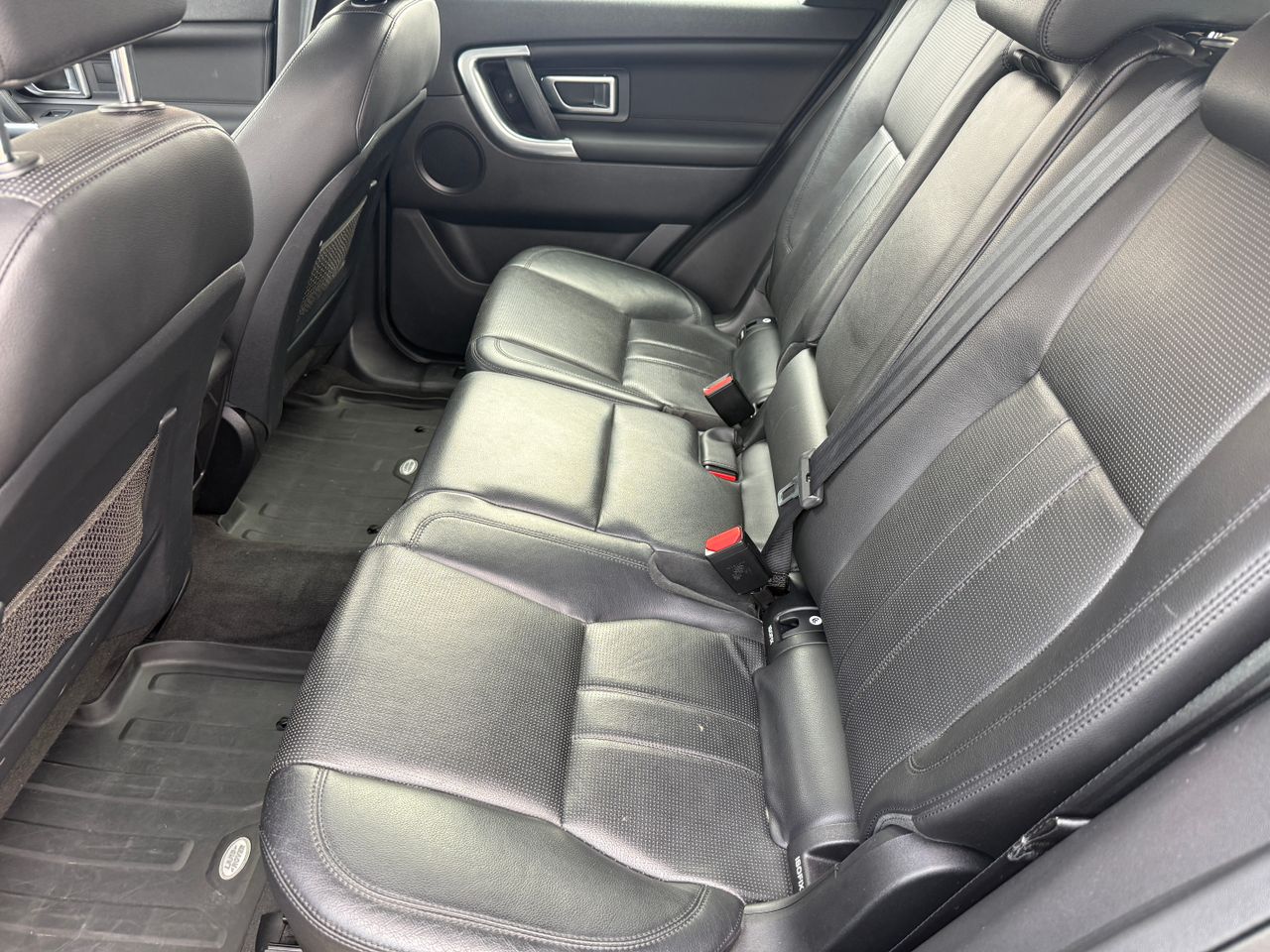 Land-Rover Discovery Sport HSE 4X4 2.0TD4 150cv - Foto 16