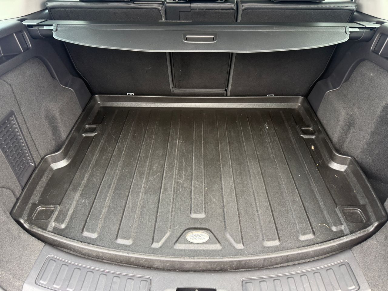 Land-Rover Discovery Sport HSE 4X4 2.0TD4 150cv - Foto 17