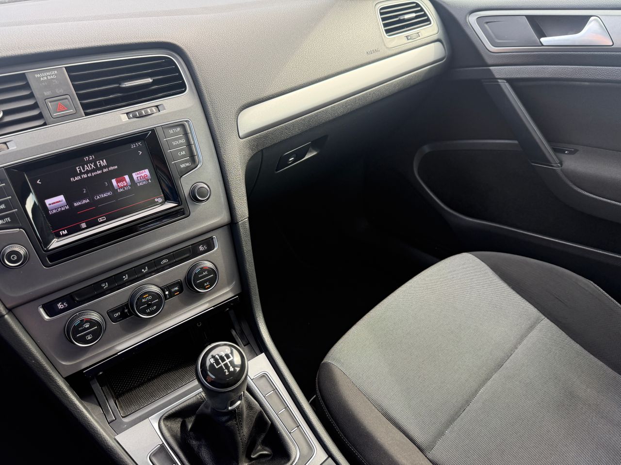 Volkswagen Golf 5p Advance 1.6 TDI CR 105 CV BMT - Foto 16