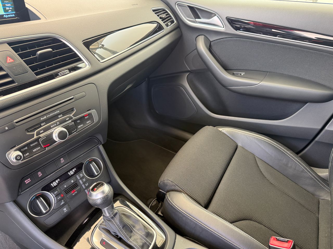 Audi Q3 design edition 1.4 TFSI CoD 110 kW (150 CV) S tronic - Foto 18