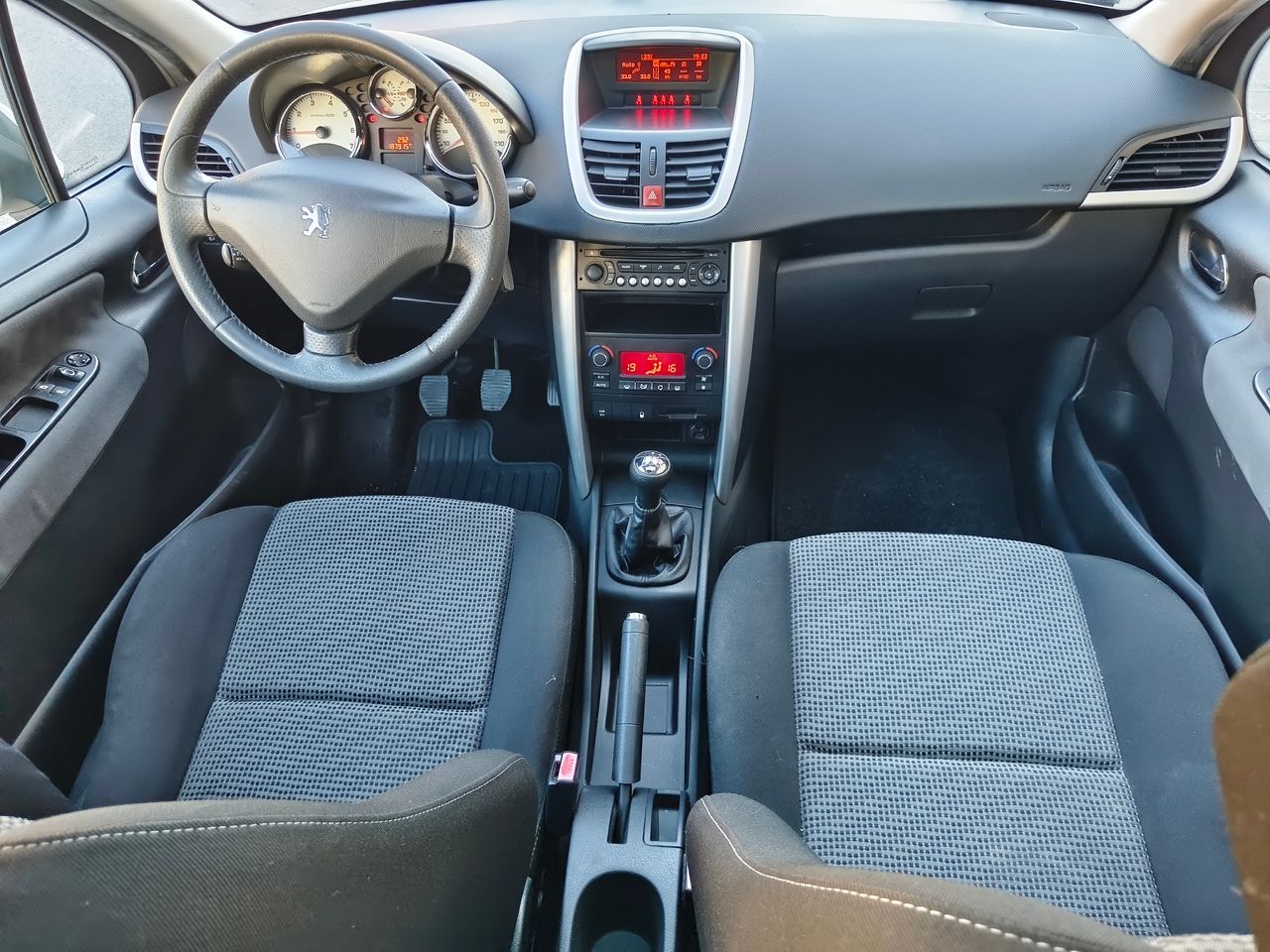 Peugeot 207 3p Sport 1.6 VTi 120 - Foto 6