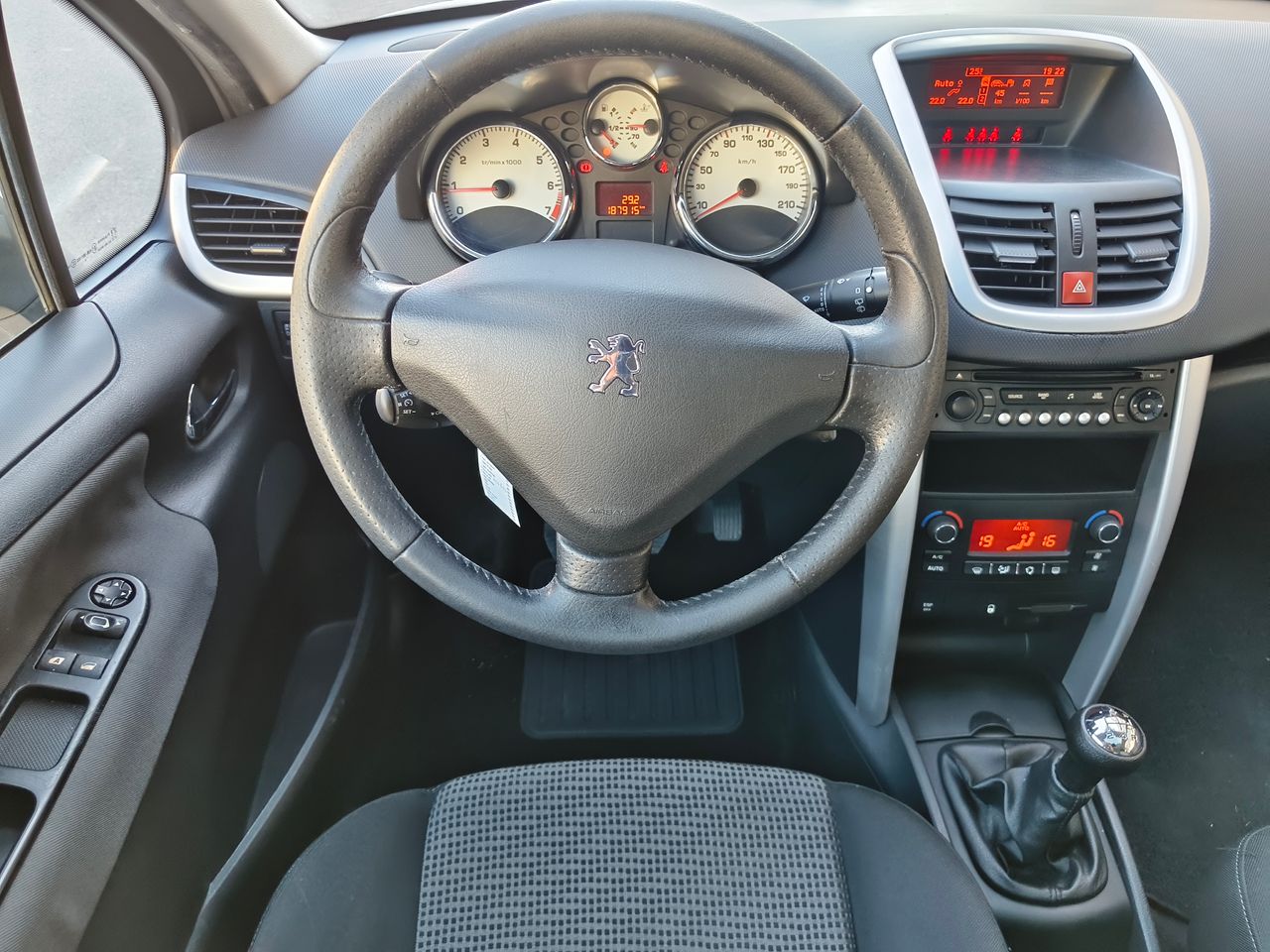 Peugeot 207 3p Sport 1.6 VTi 120 - Foto 14